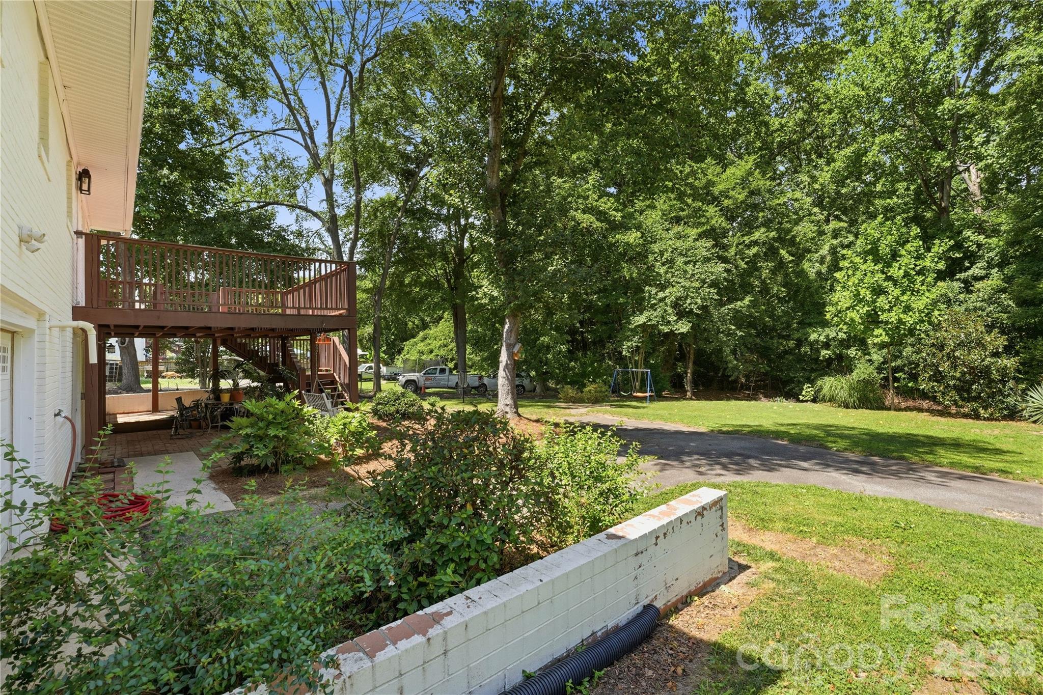 520 Eastway Avenue Unit: 37