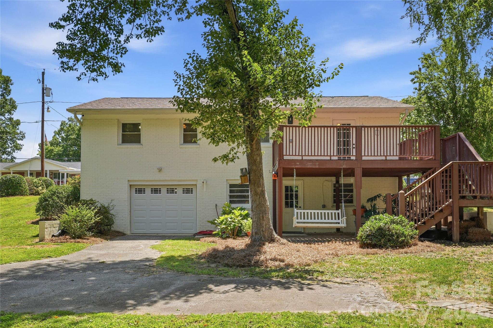 520 Eastway Avenue Unit: 37