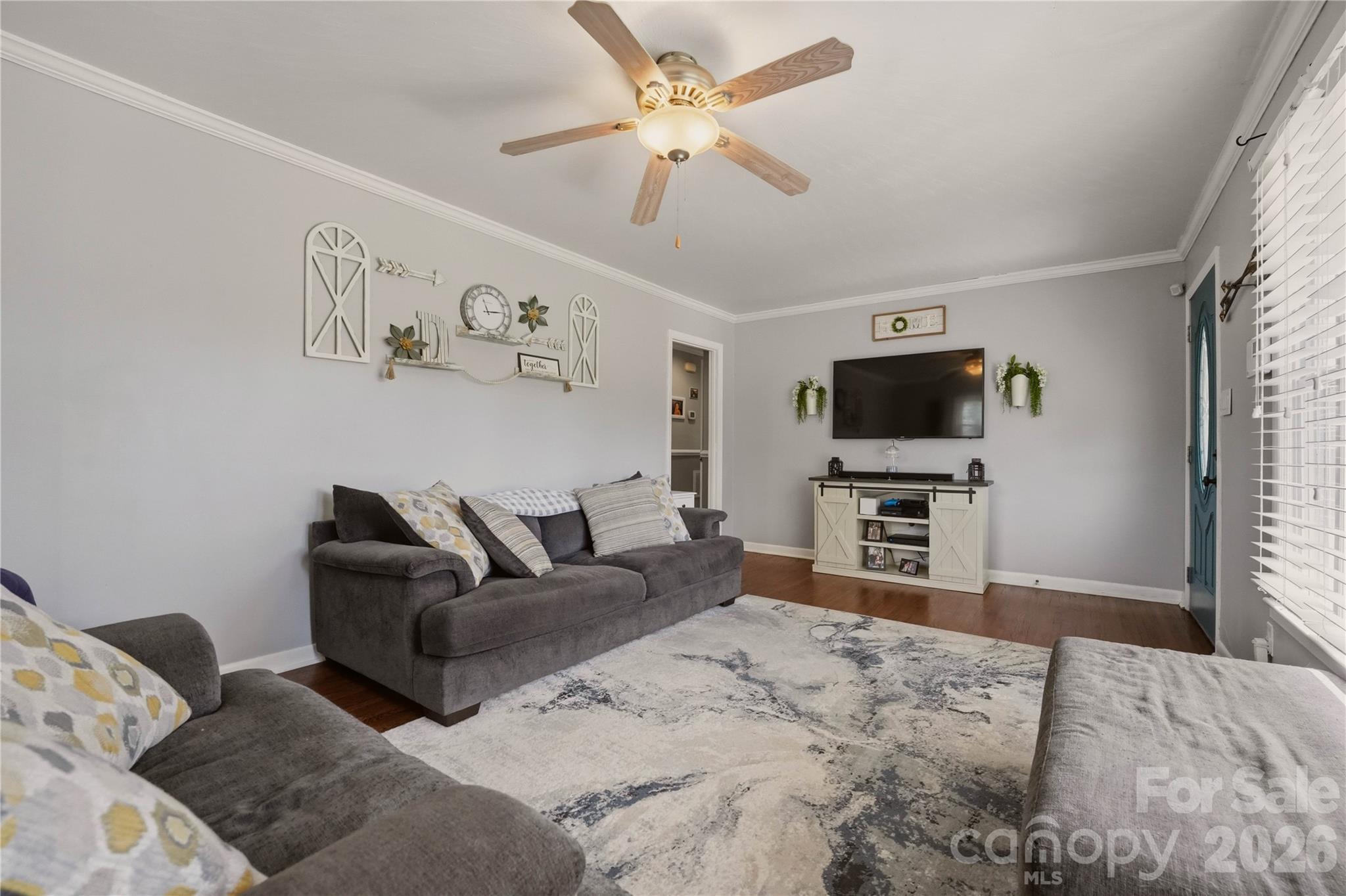 520 Eastway Avenue Unit: 37