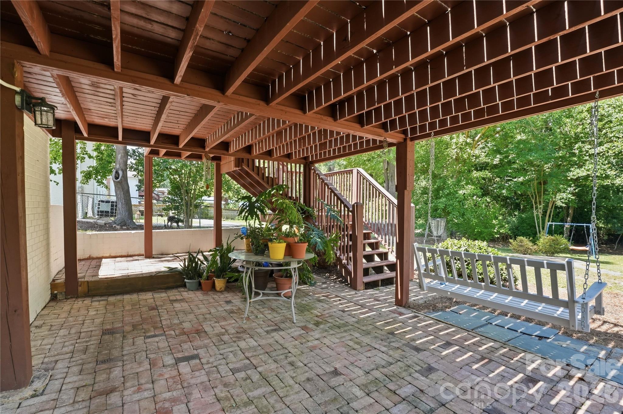 520 Eastway Avenue Unit: 37