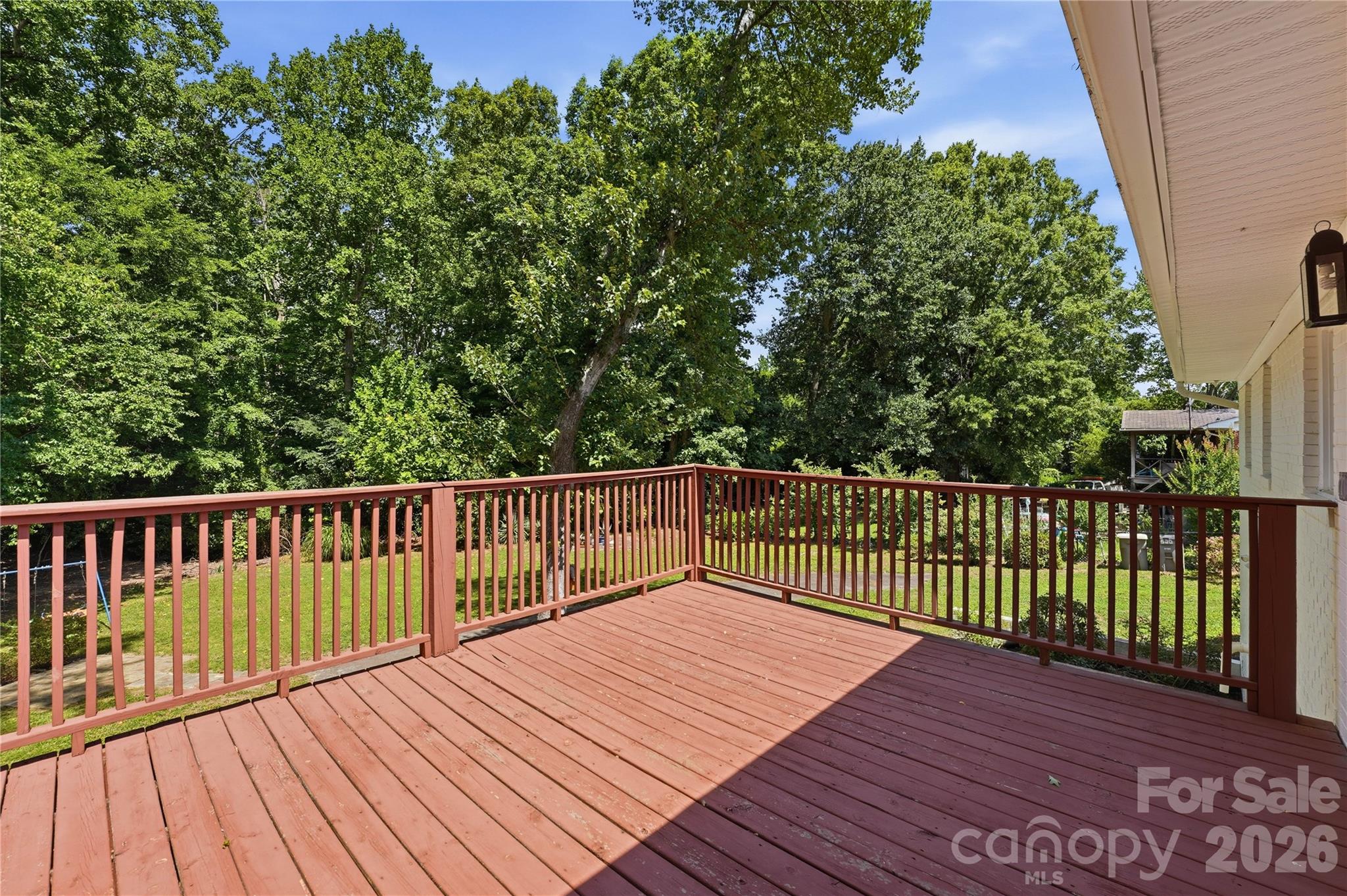 520 Eastway Avenue Unit: 37