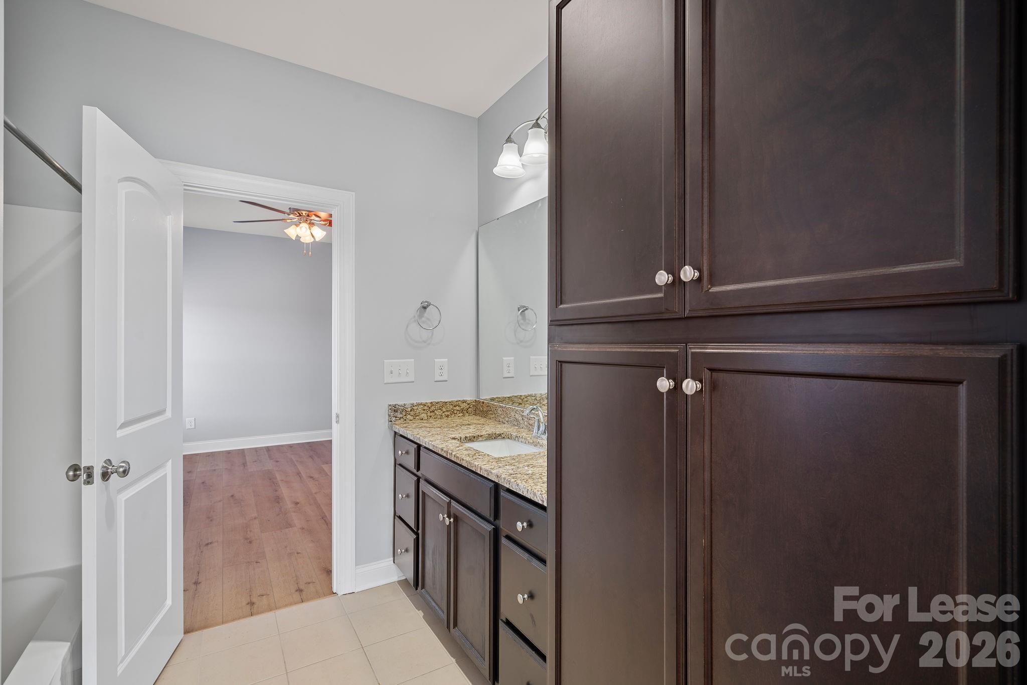 2503 Gallery Drive