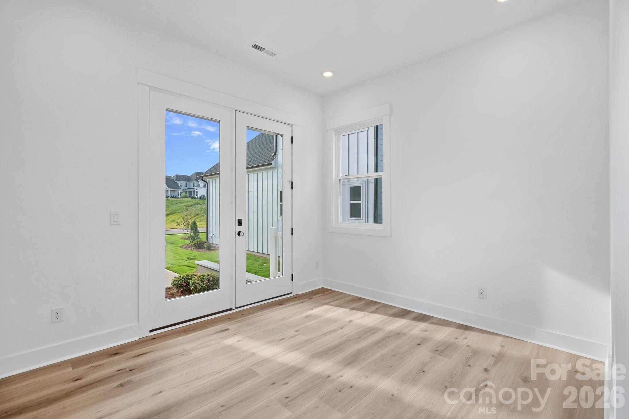 4477 Splash Trail