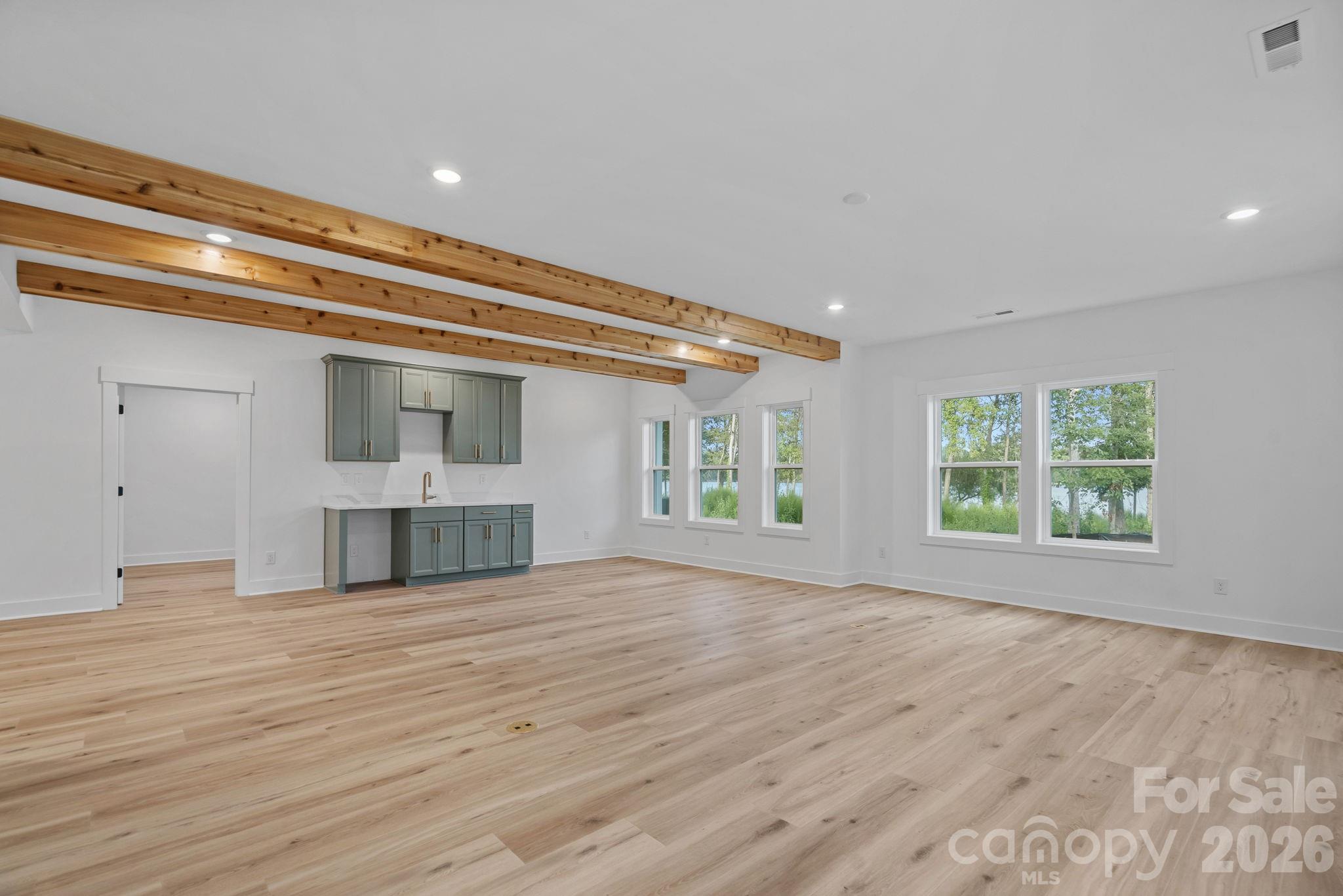 4477 Splash Trail