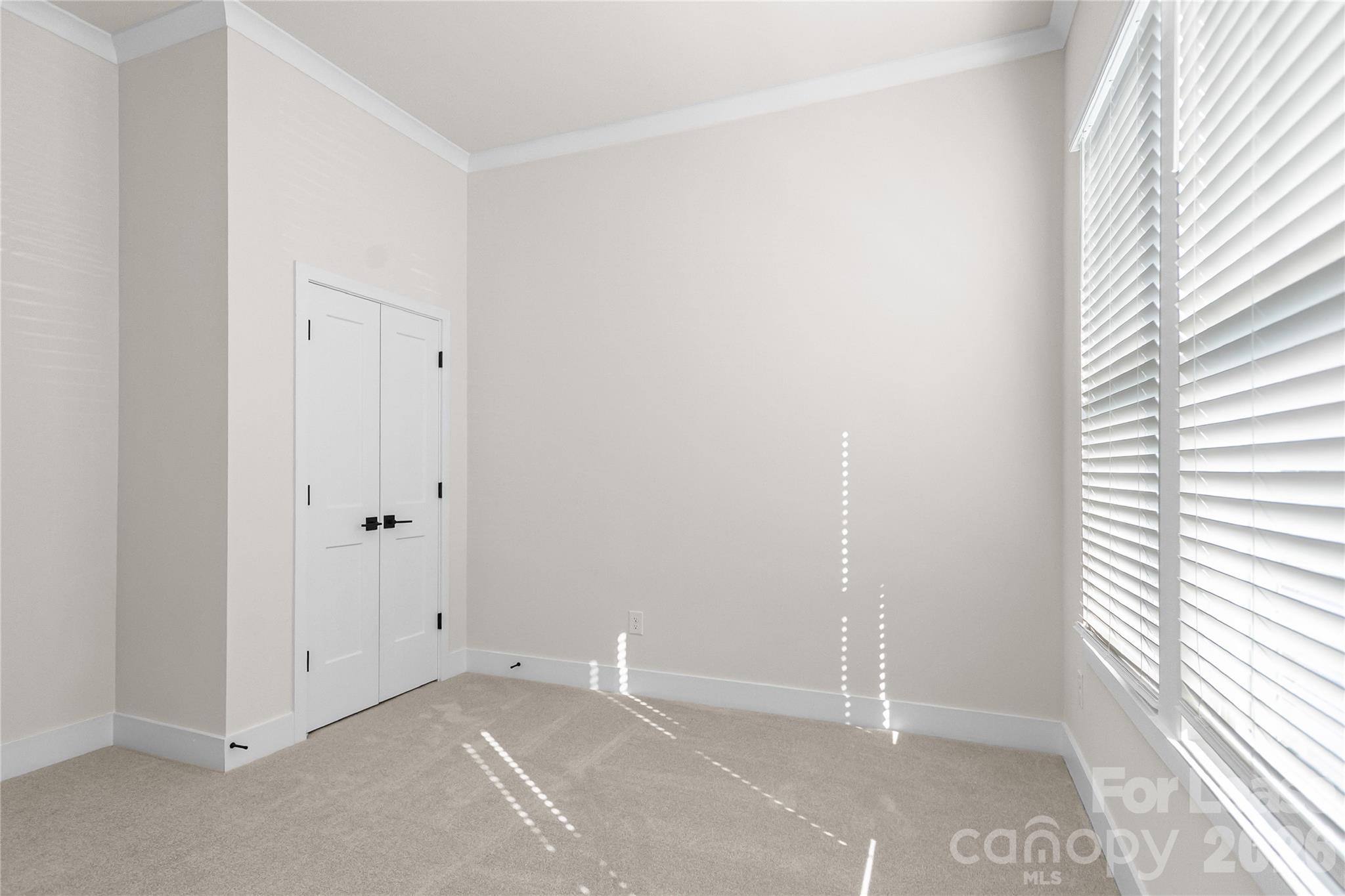 7565 Bainbridge Road Unit: 702