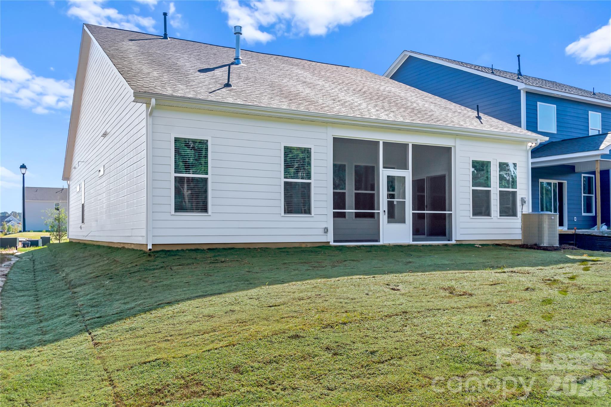 7565 Bainbridge Road Unit: 702