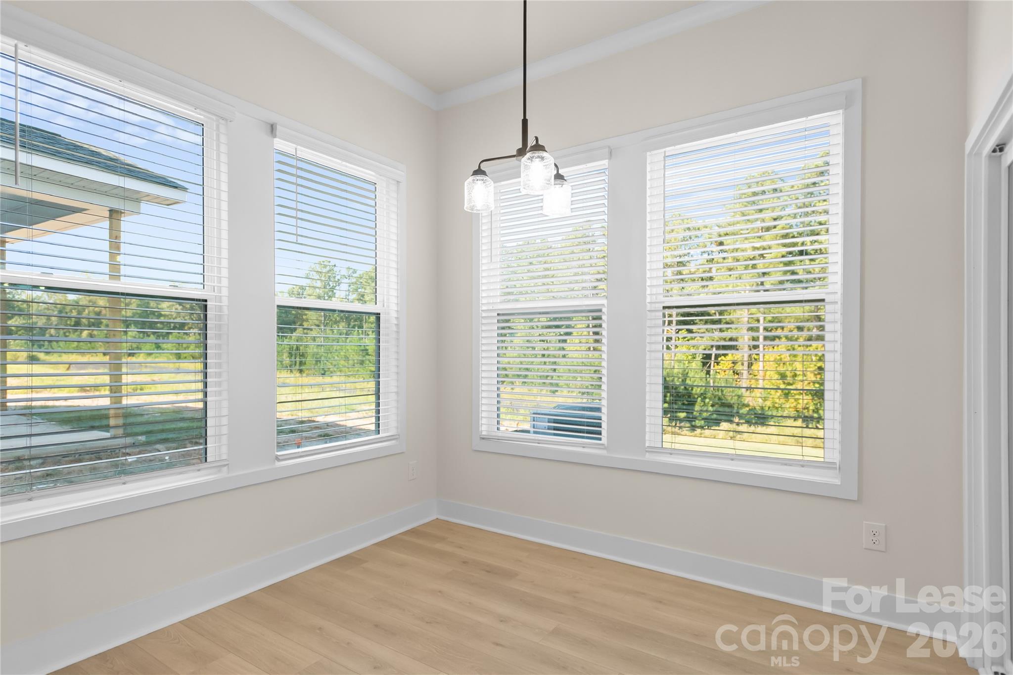 7565 Bainbridge Road Unit: 702