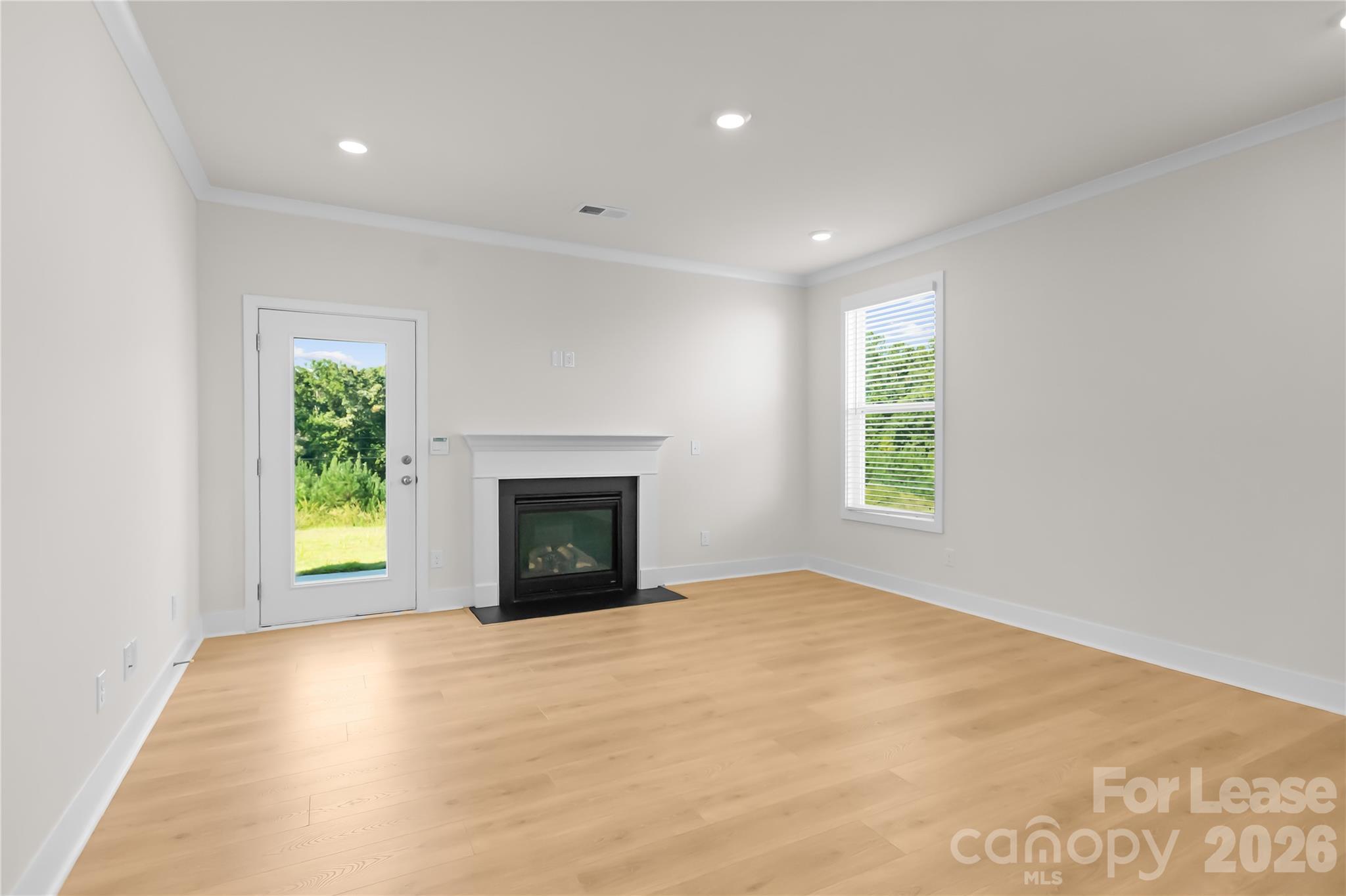 7589 Bainbridge Road