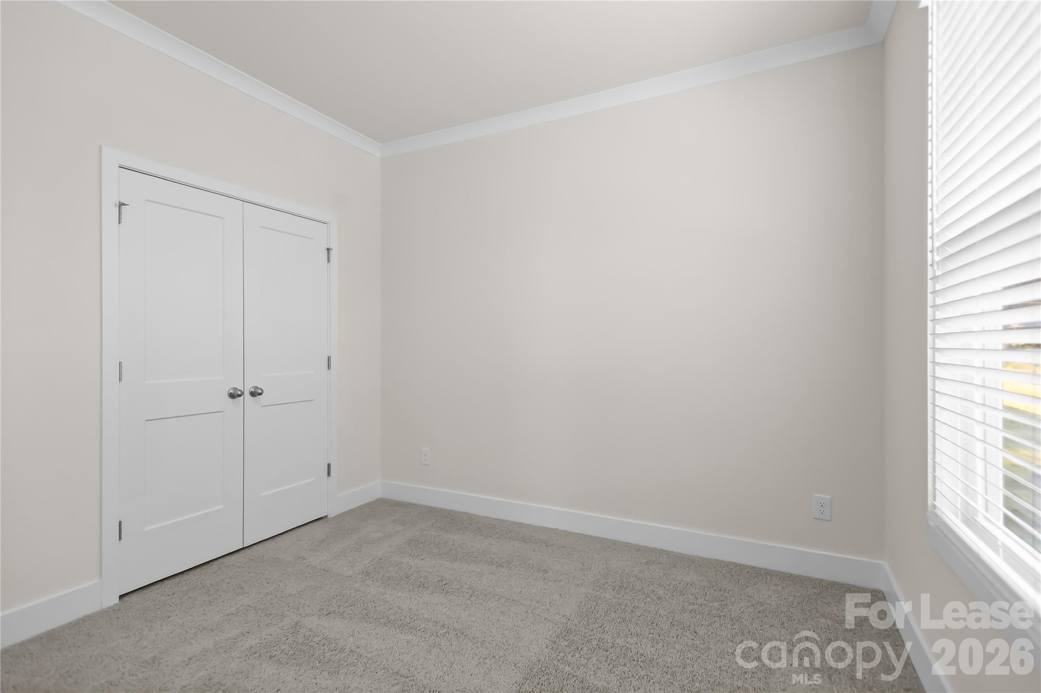 7589 Bainbridge Road