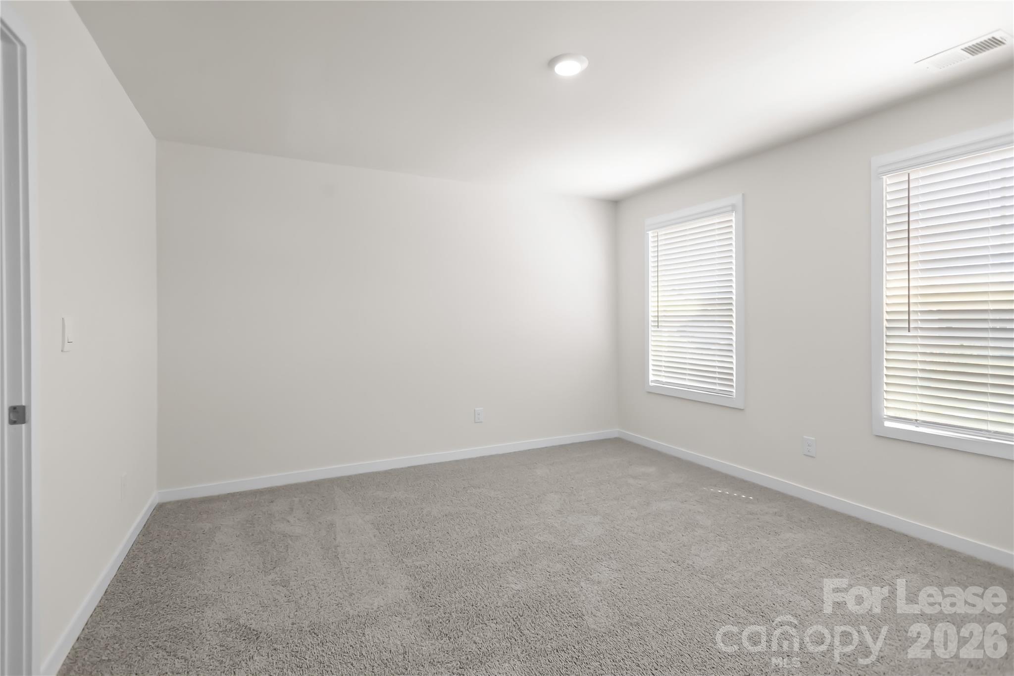 7589 Bainbridge Road