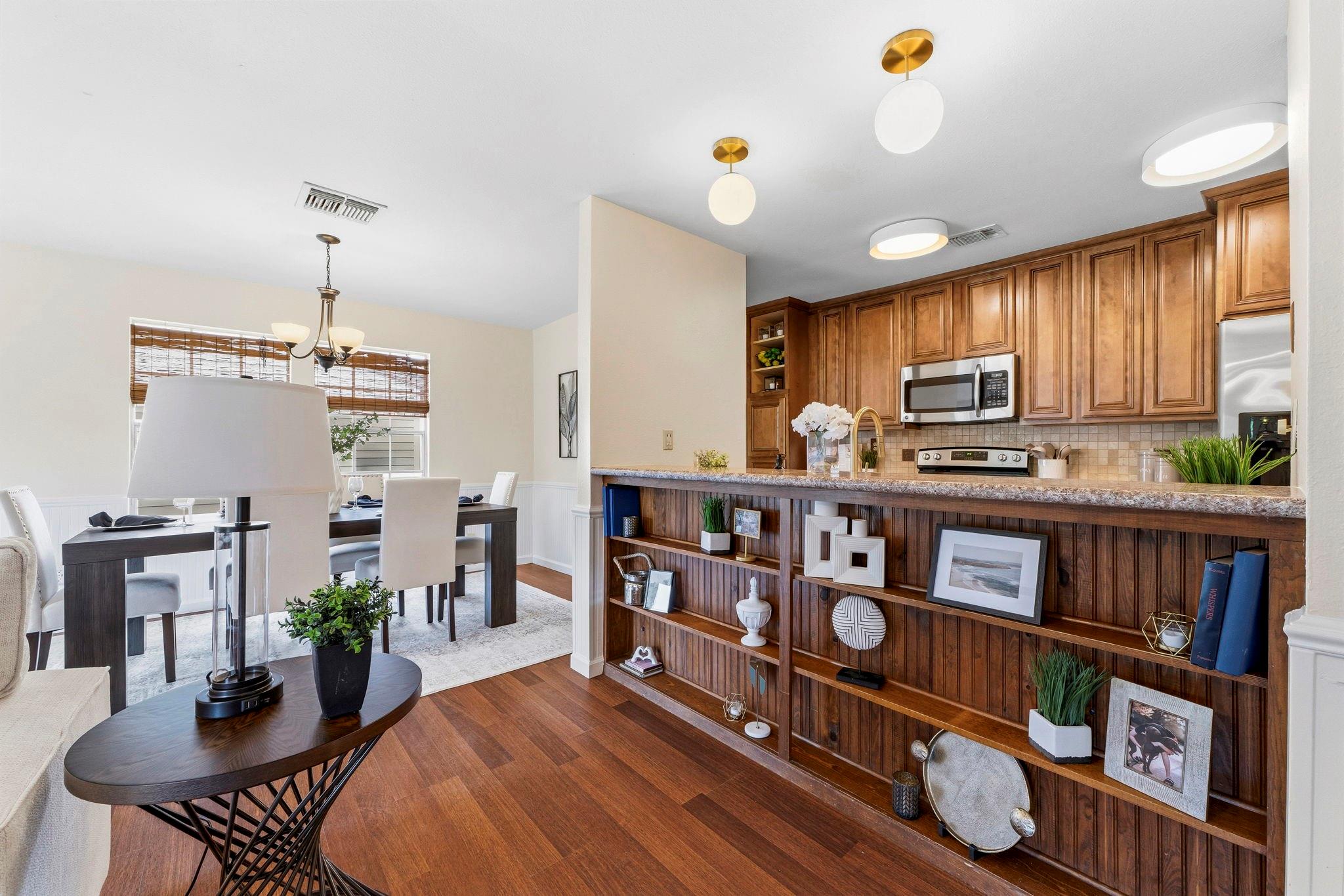 42 Lyrebird Drive