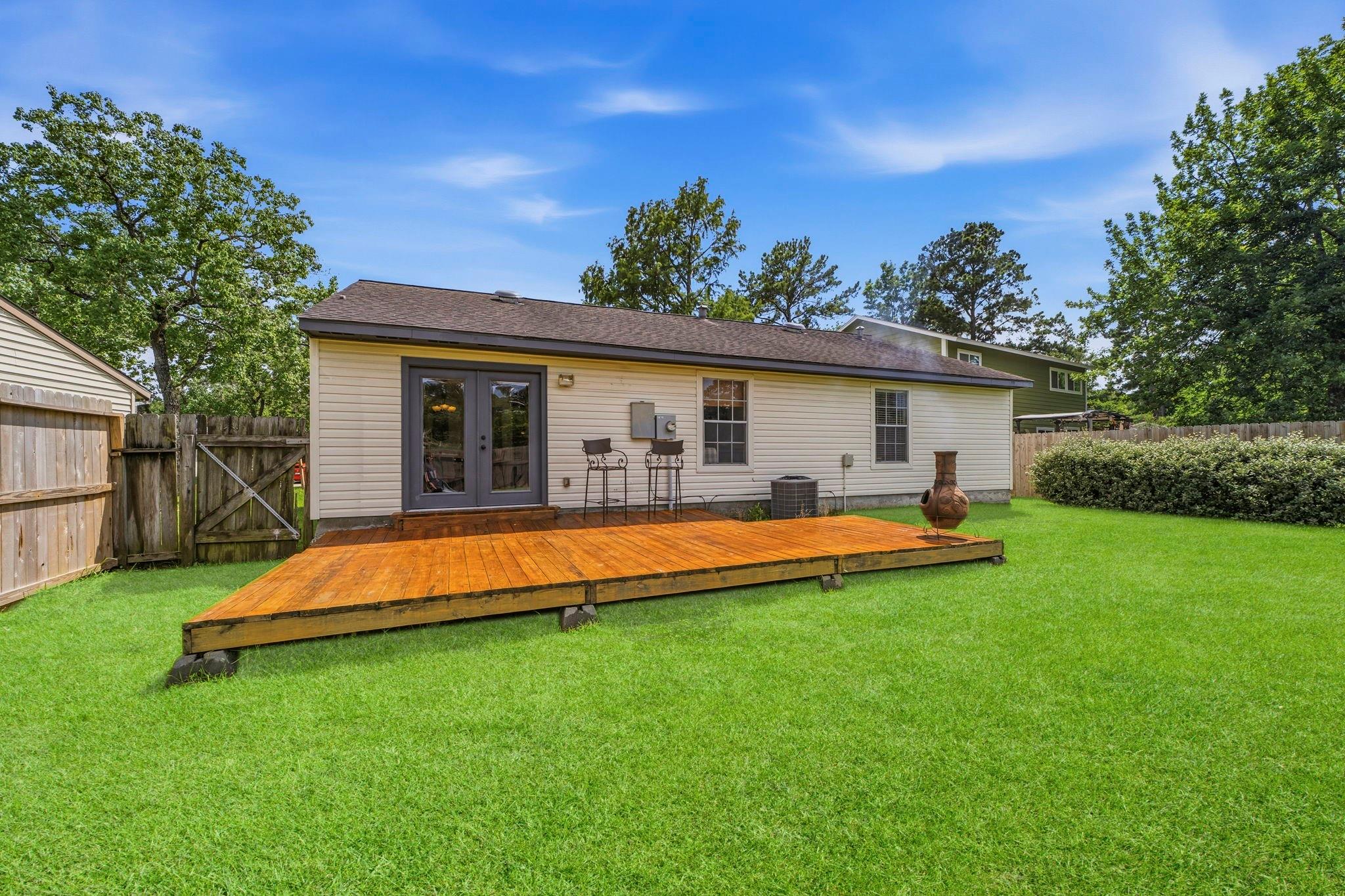 42 Lyrebird Drive