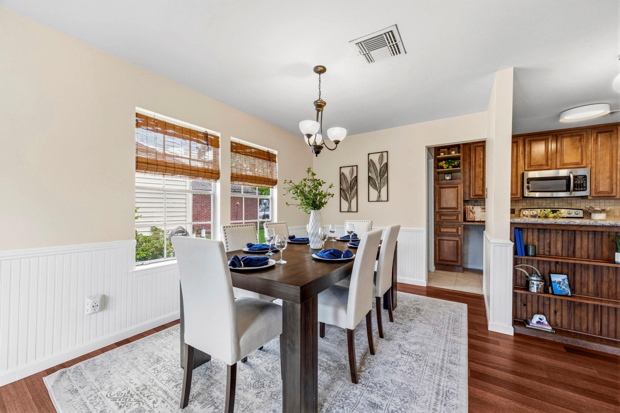 42 Lyrebird Drive
