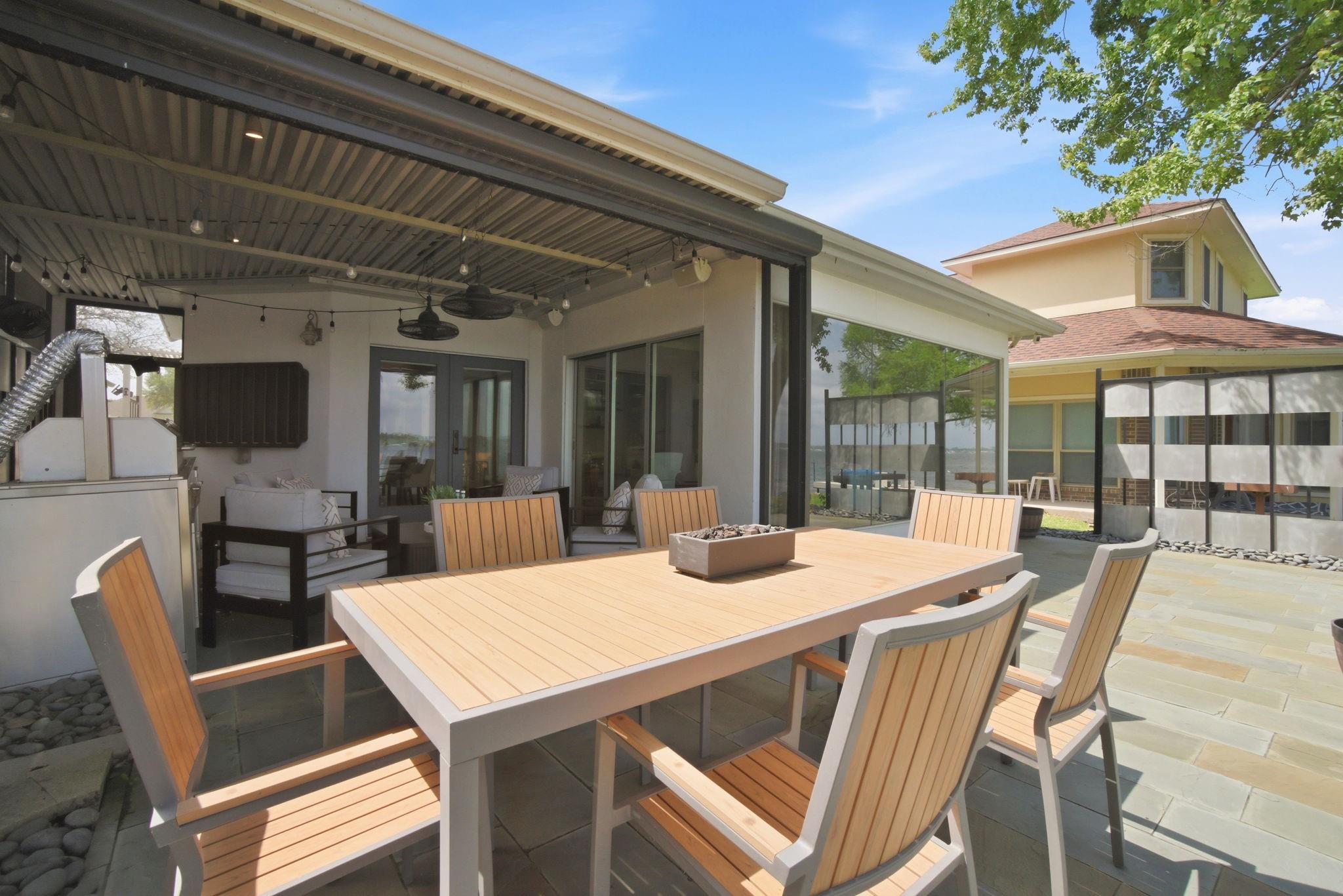 1609 Schooner Point