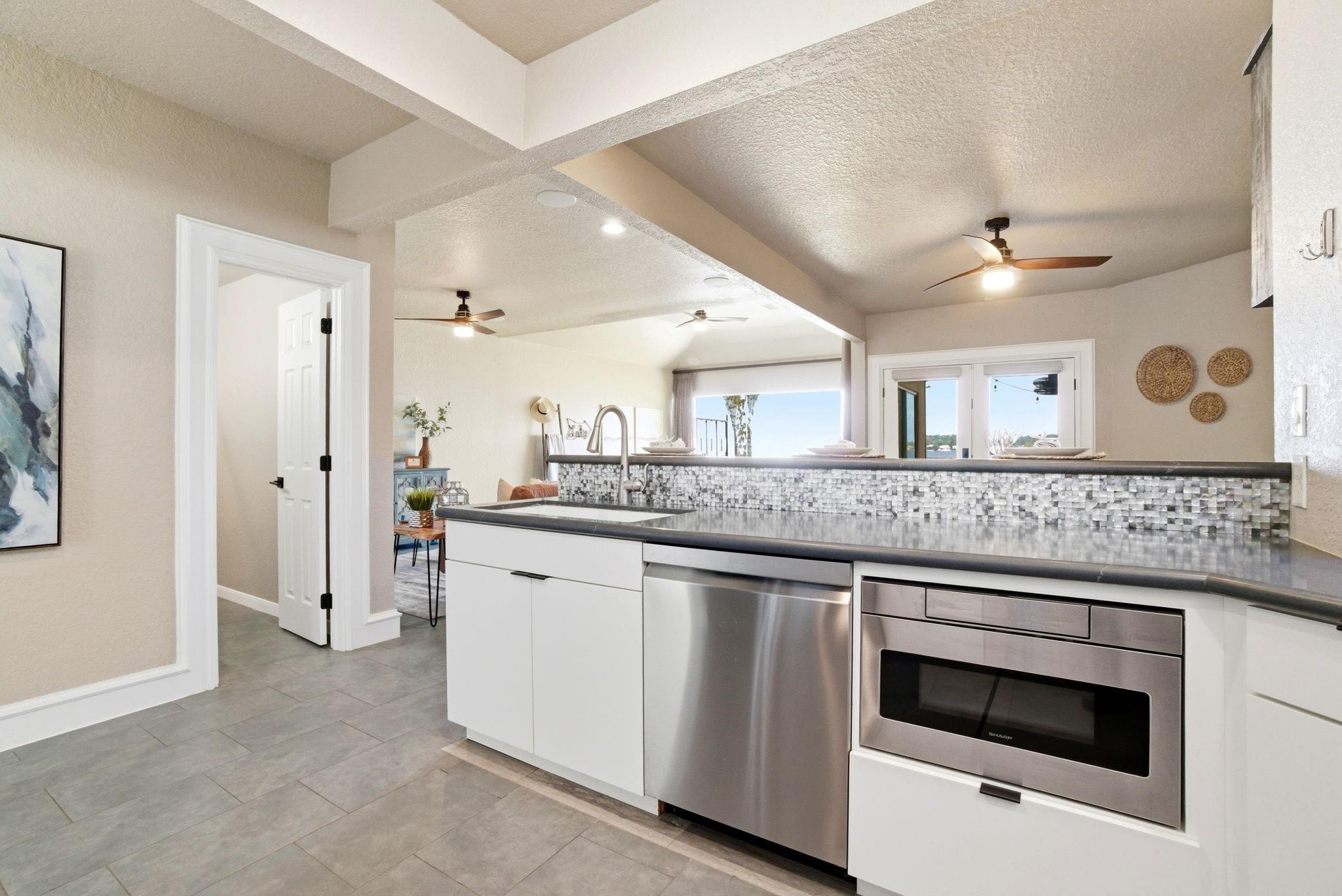 1609 Schooner Point