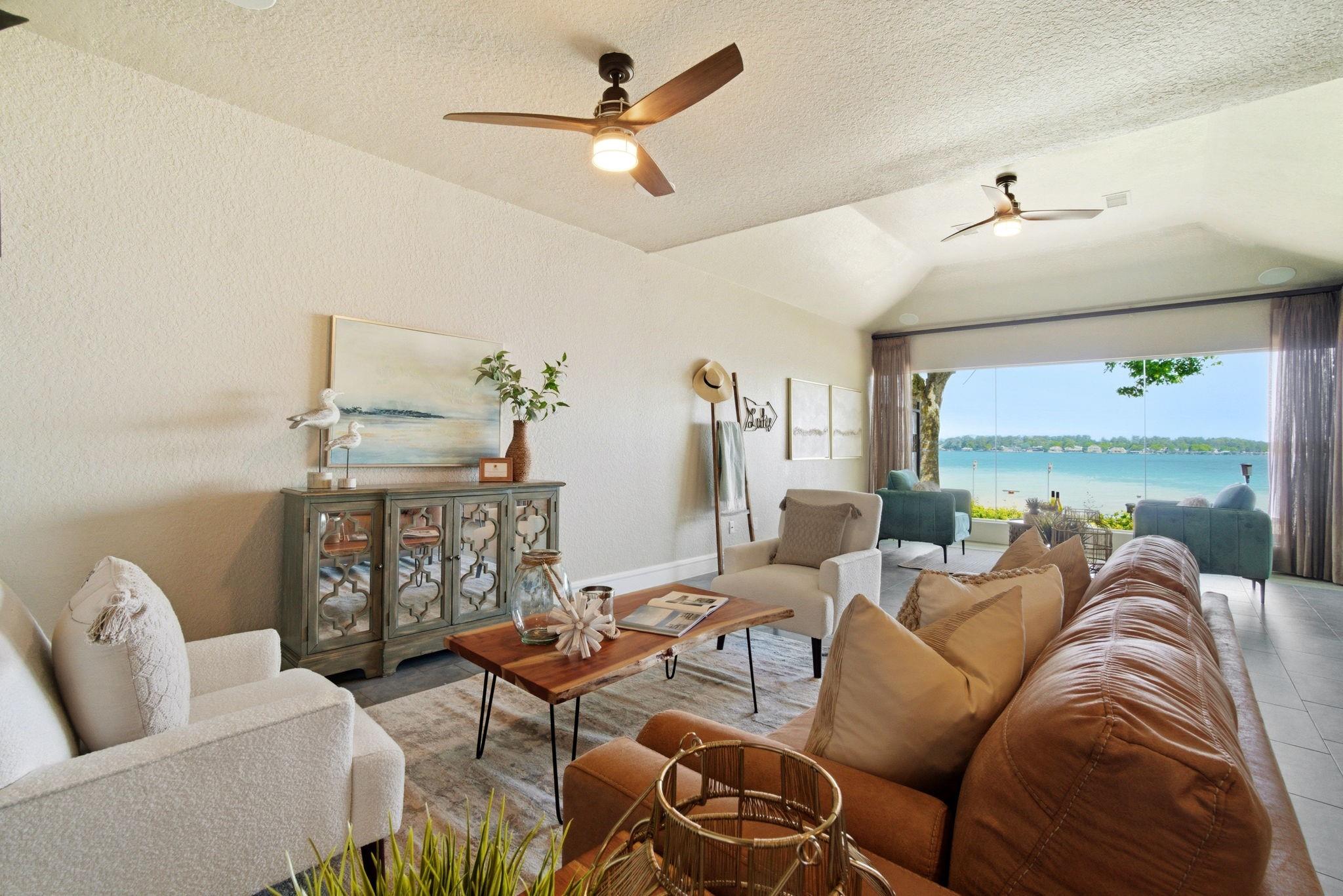 1609 Schooner Point