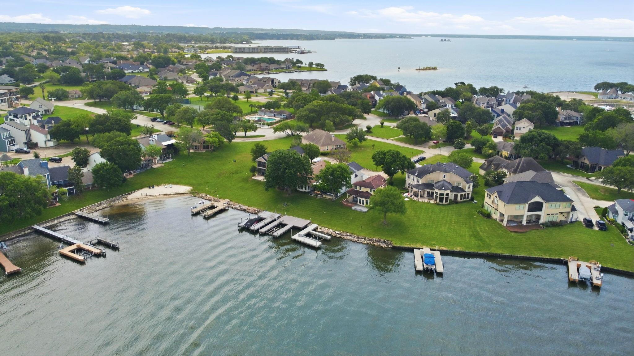 1609 Schooner Point