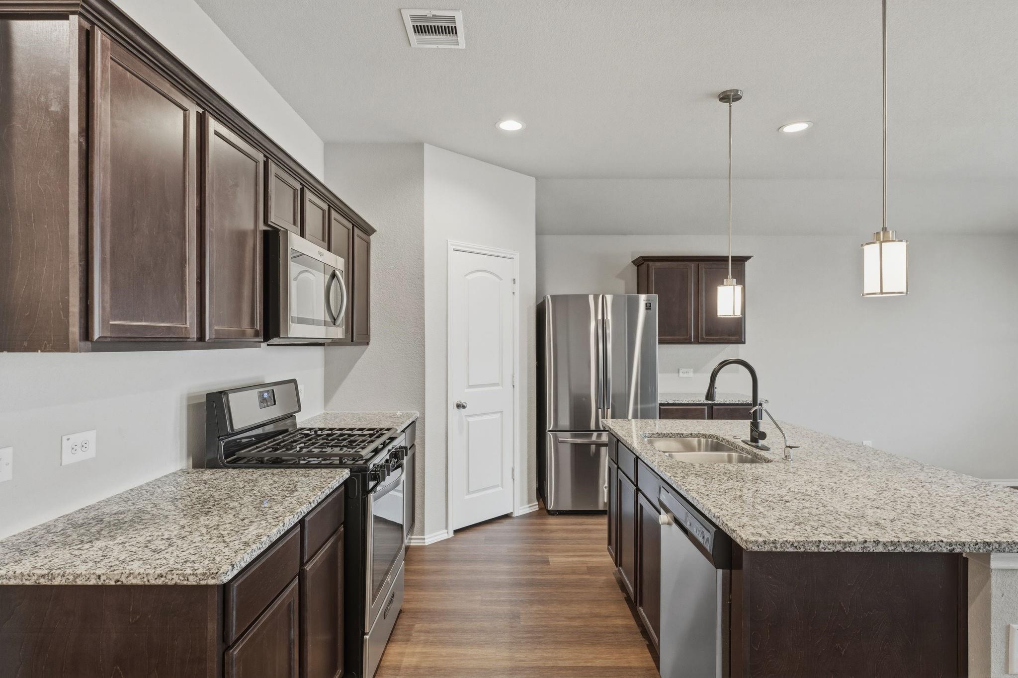 2407 Staverton Circle