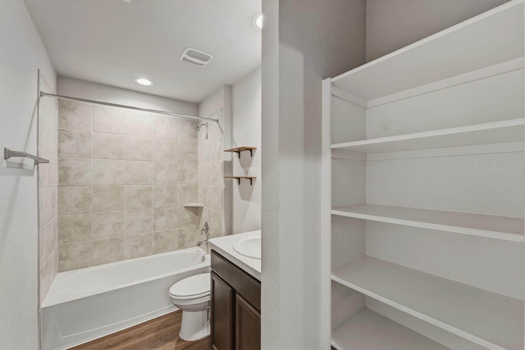 2407 Staverton Circle