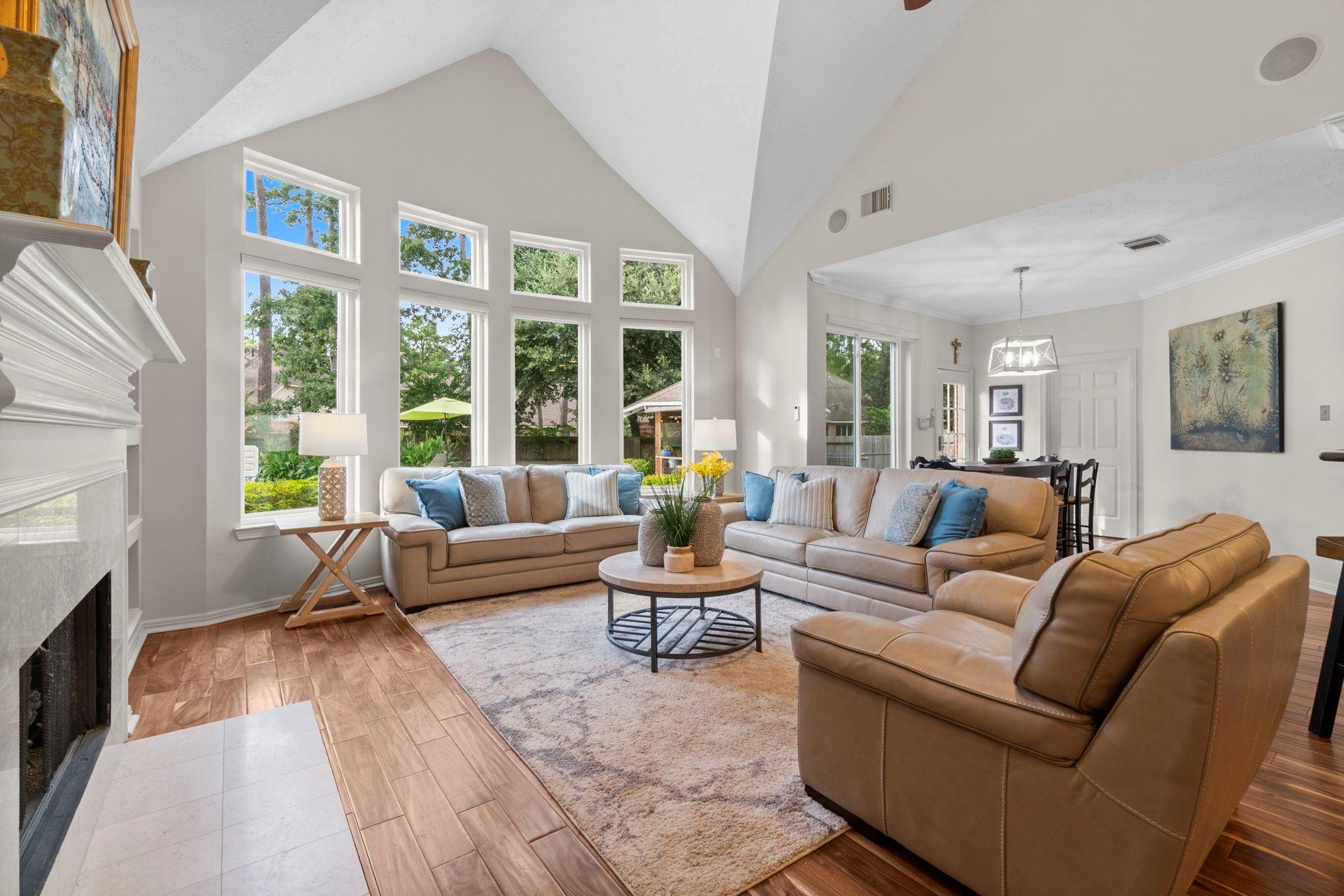 22 Royal Ridge Place