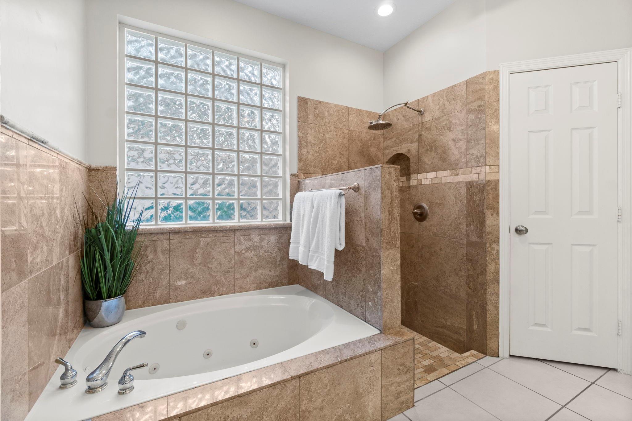 22 Royal Ridge Place