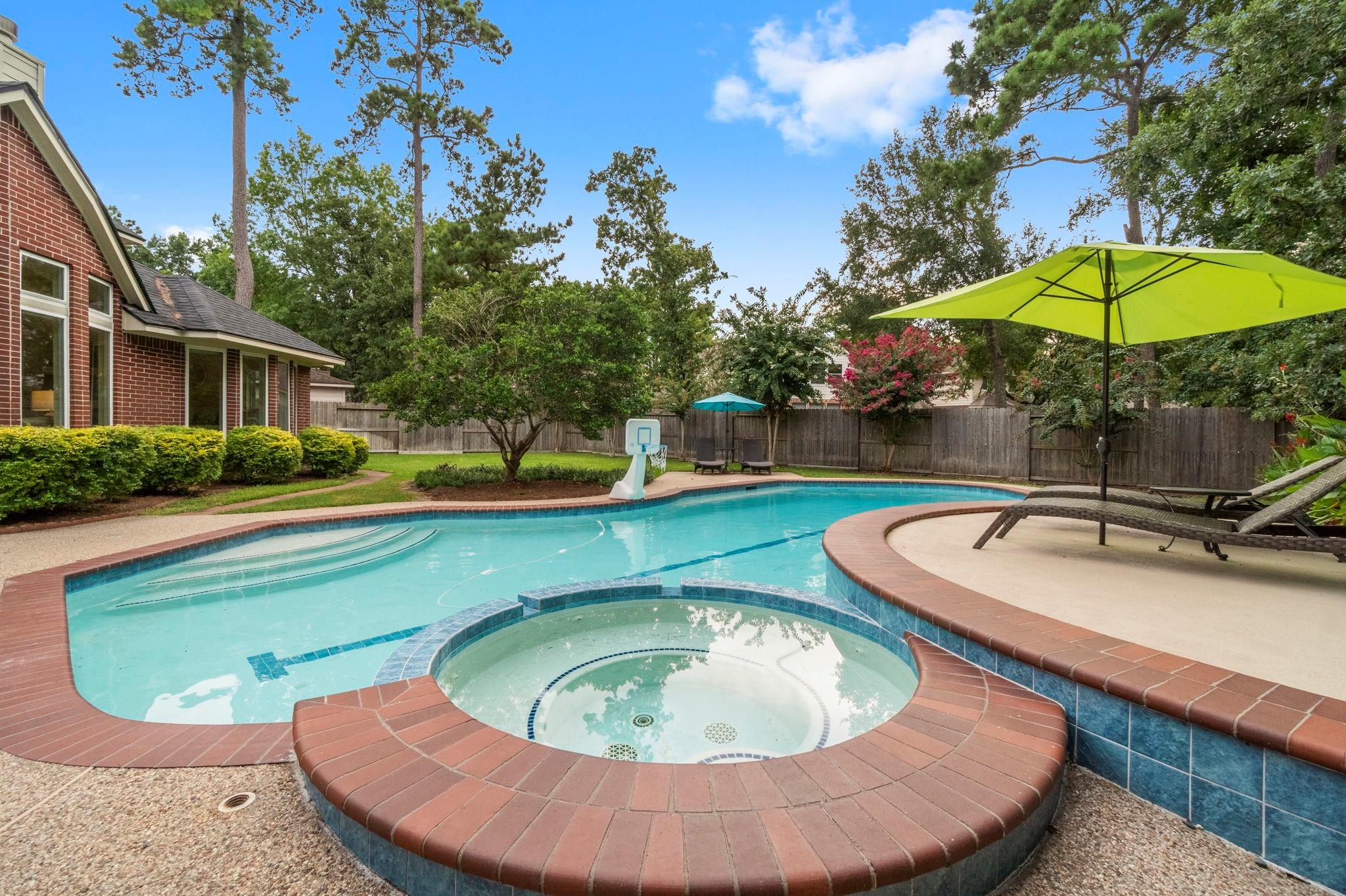 22 Royal Ridge Place