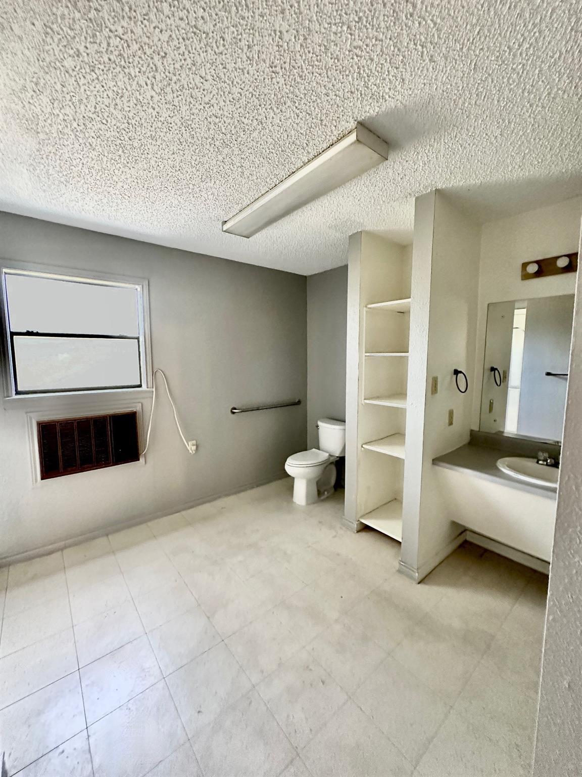 100 Happy Hollow Road