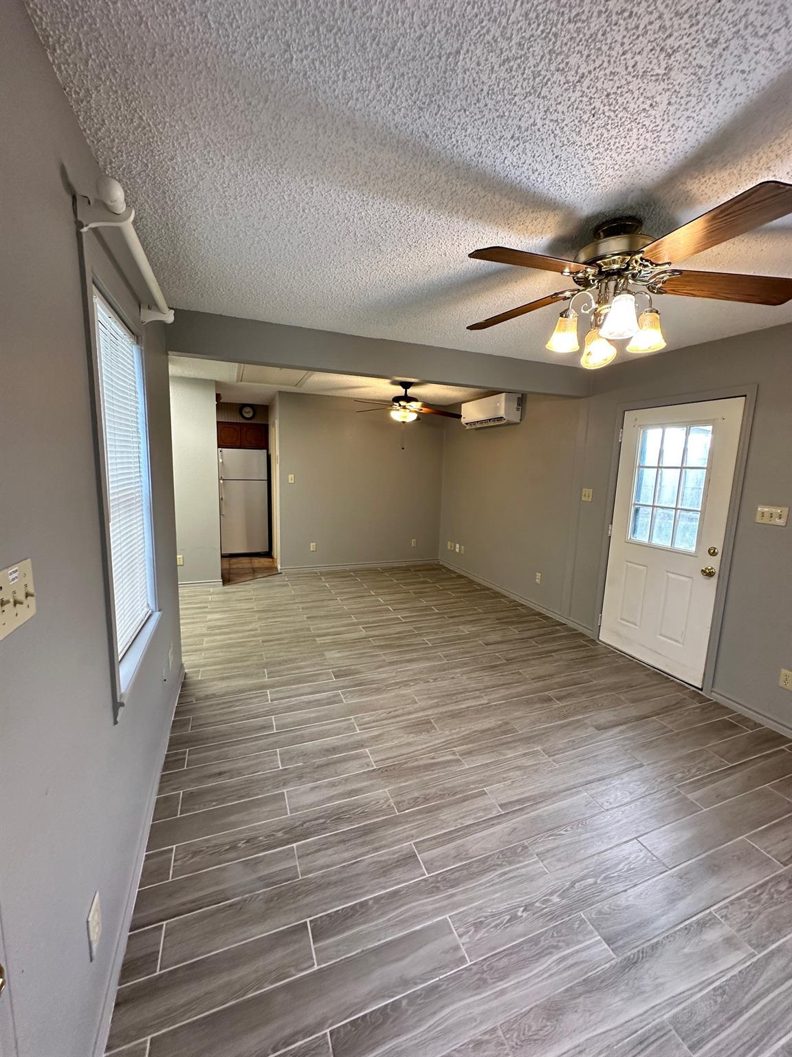 100 Happy Hollow Road