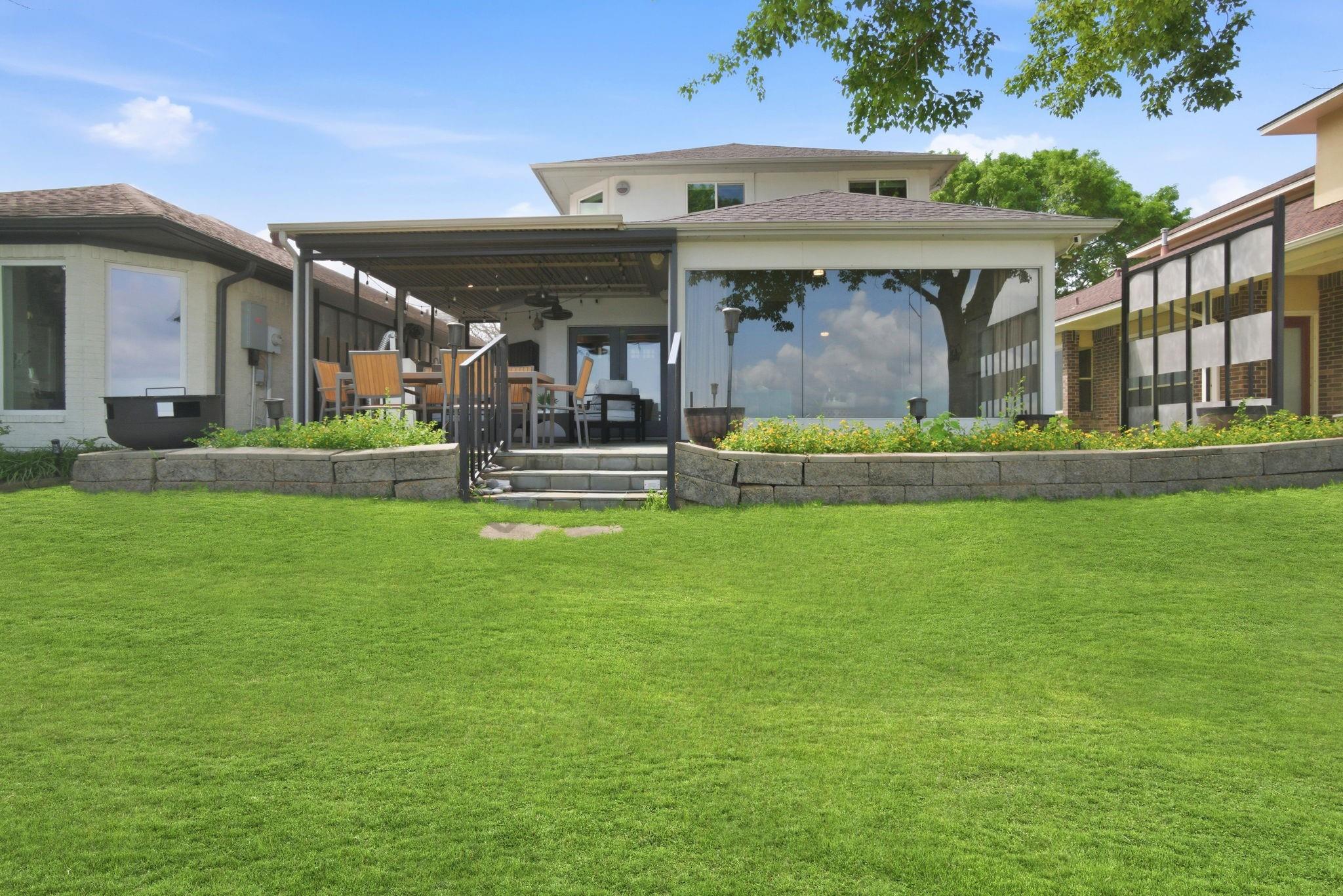 1609 Schooner Point