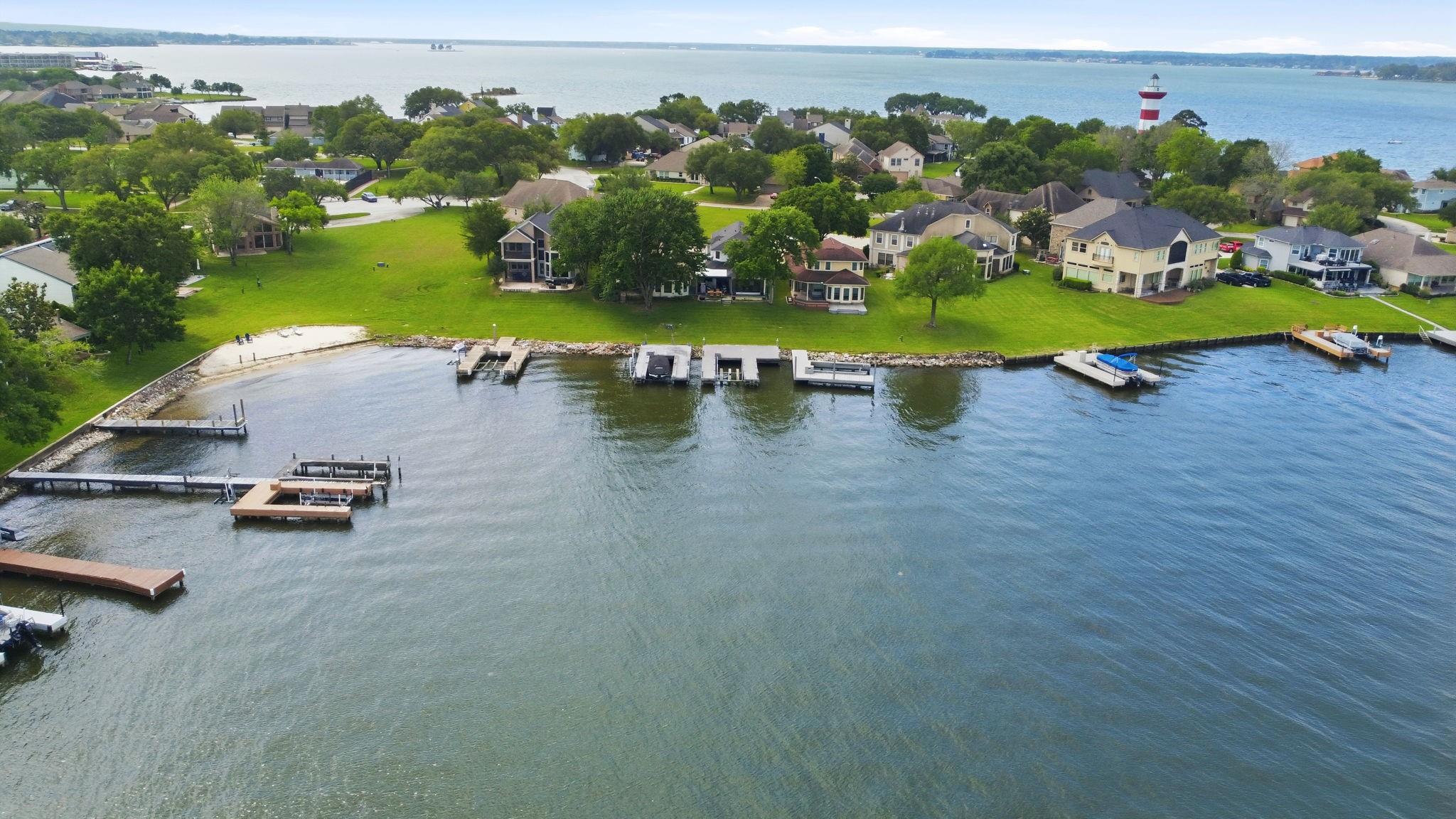 1609 Schooner Point