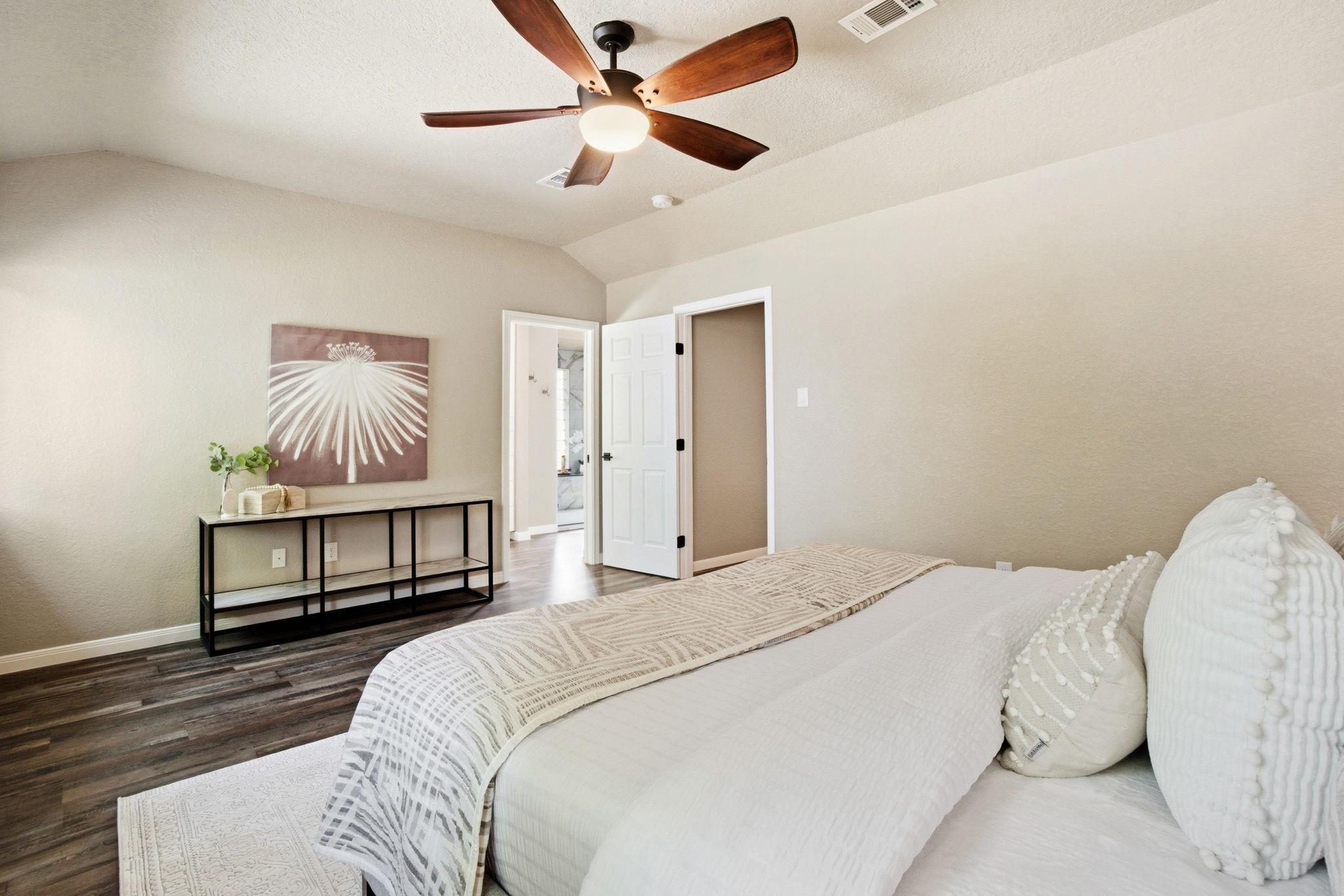 1609 Schooner Point