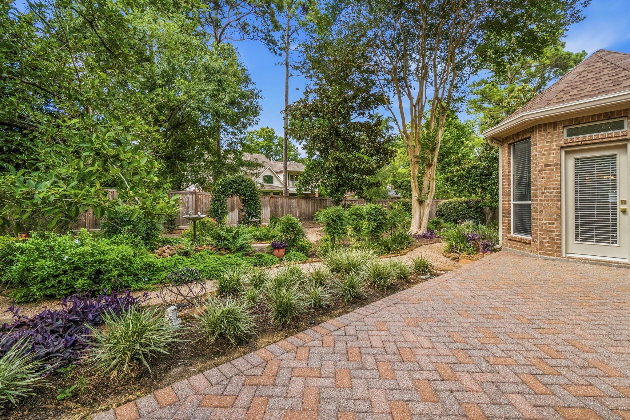 139 E Mirror Ridge Circle