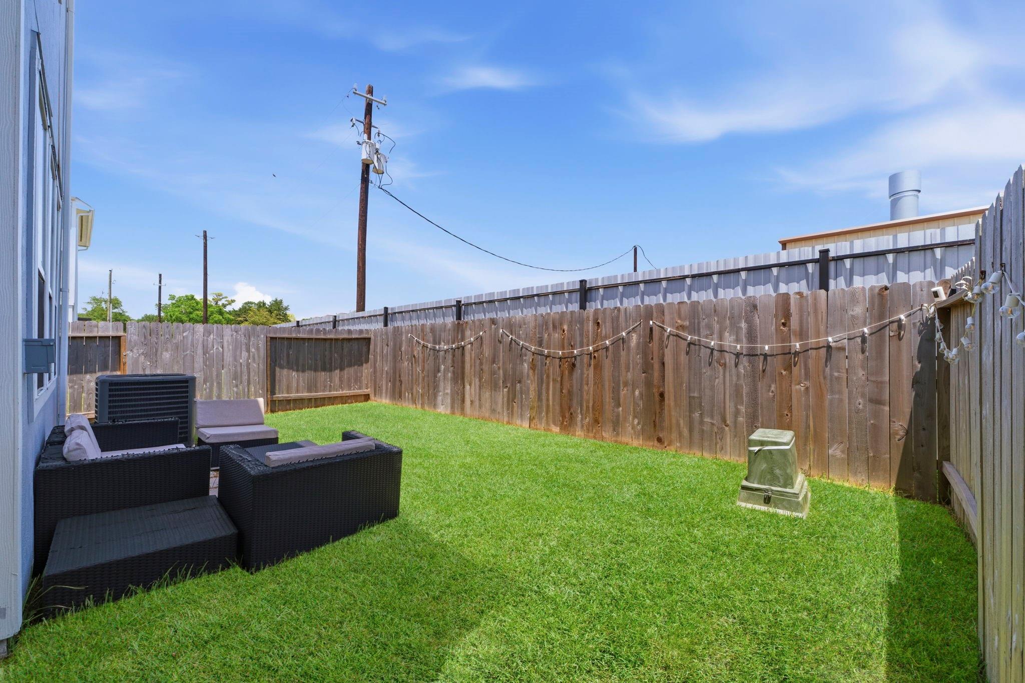 5604 Green Rise Lane