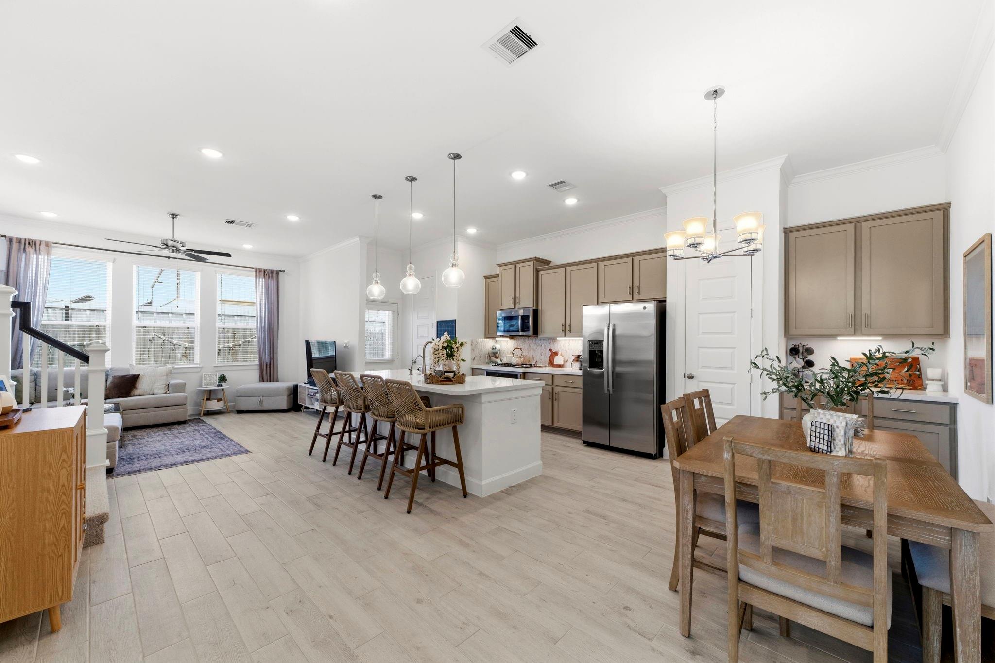 5604 Green Rise Lane