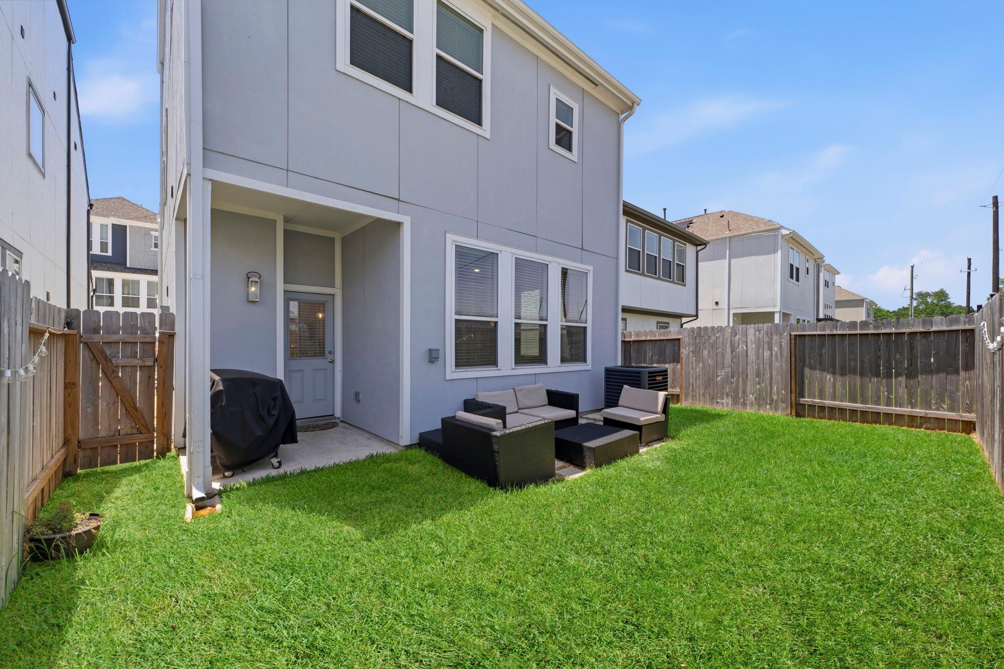 5604 Green Rise Lane