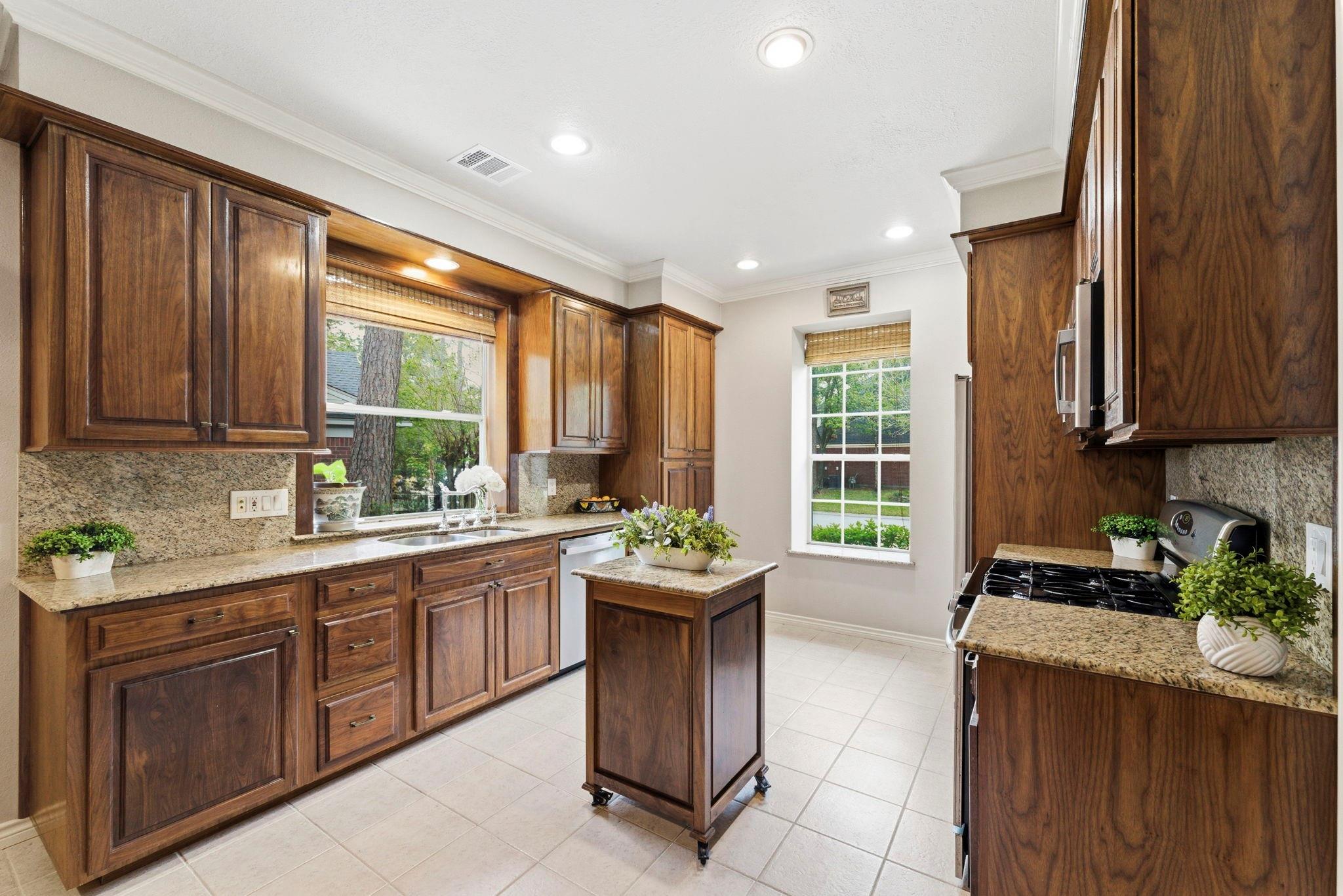 77 W Night Heron Place