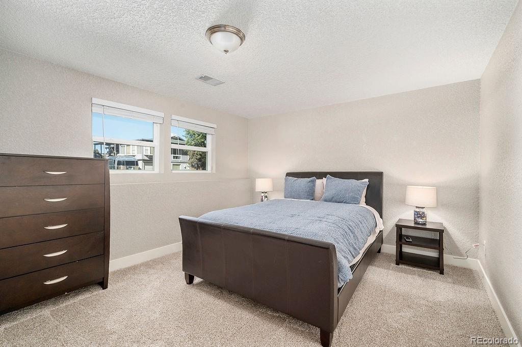 4708 S Willow Street