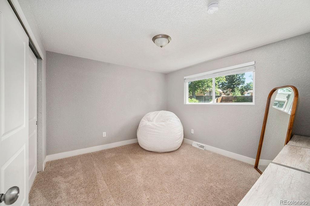 4708 S Willow Street