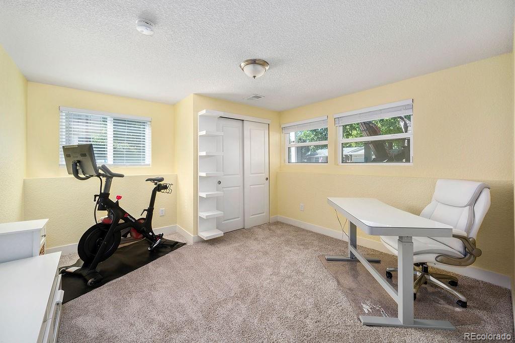 4708 S Willow Street