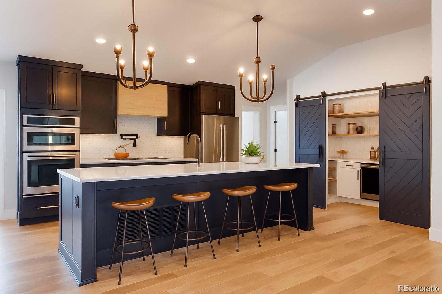 2710 E Eastman Avenue