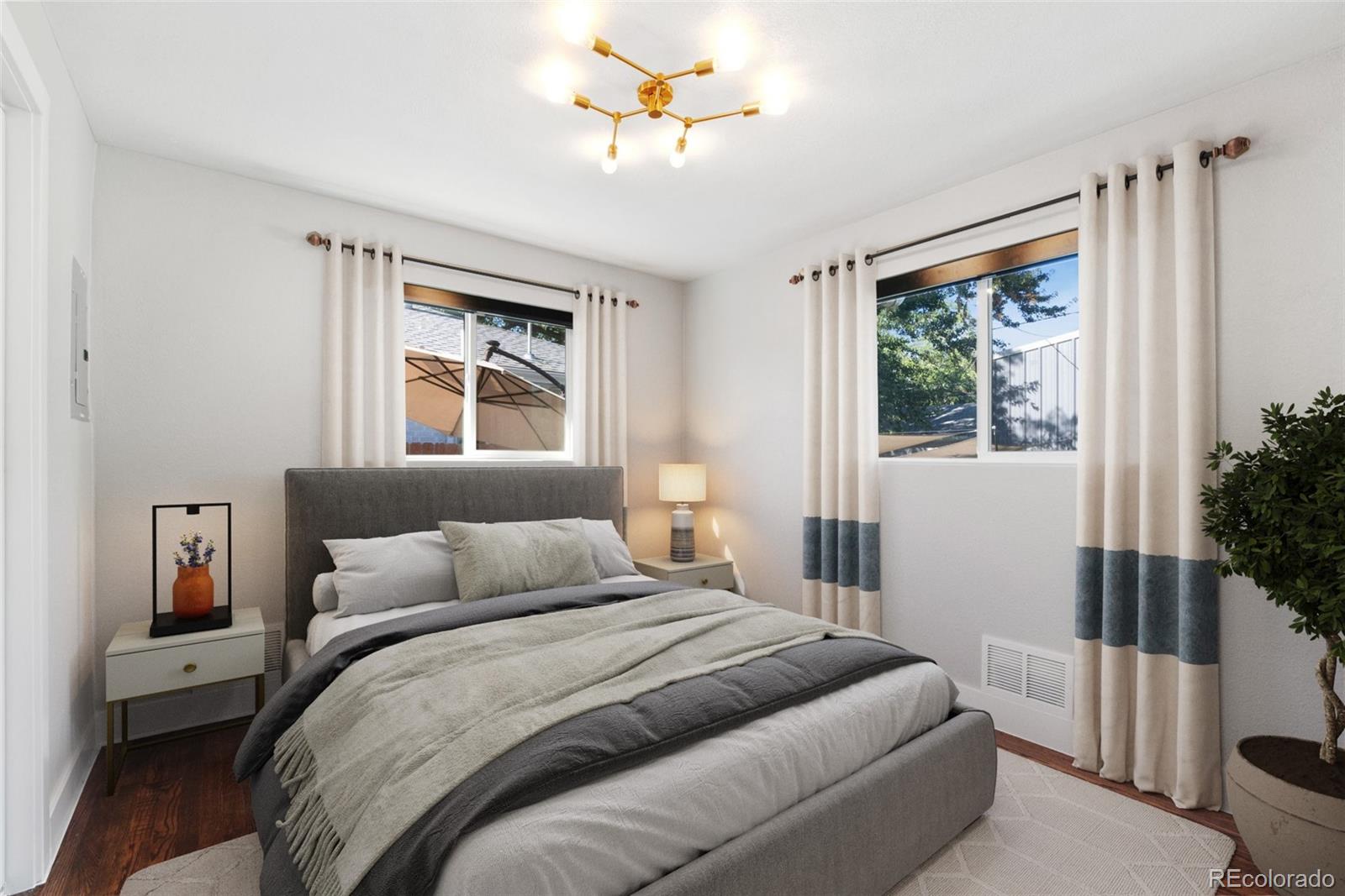 2885 S Pennsylvania Street