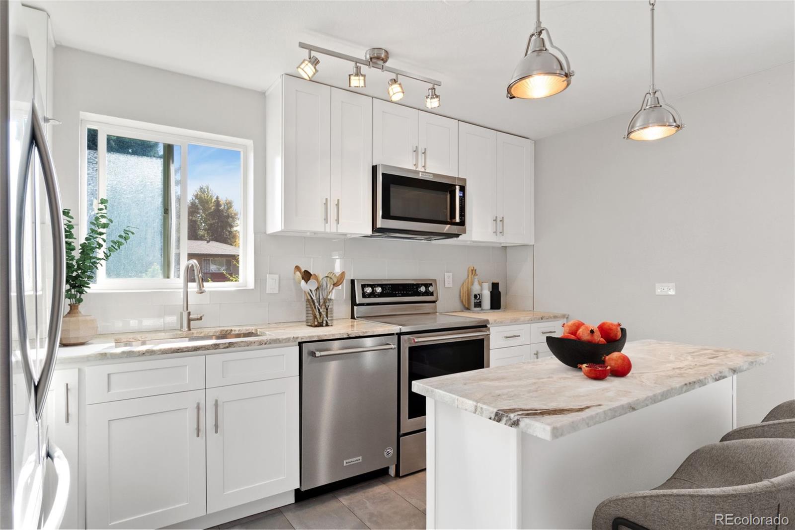 2885 S Pennsylvania Street