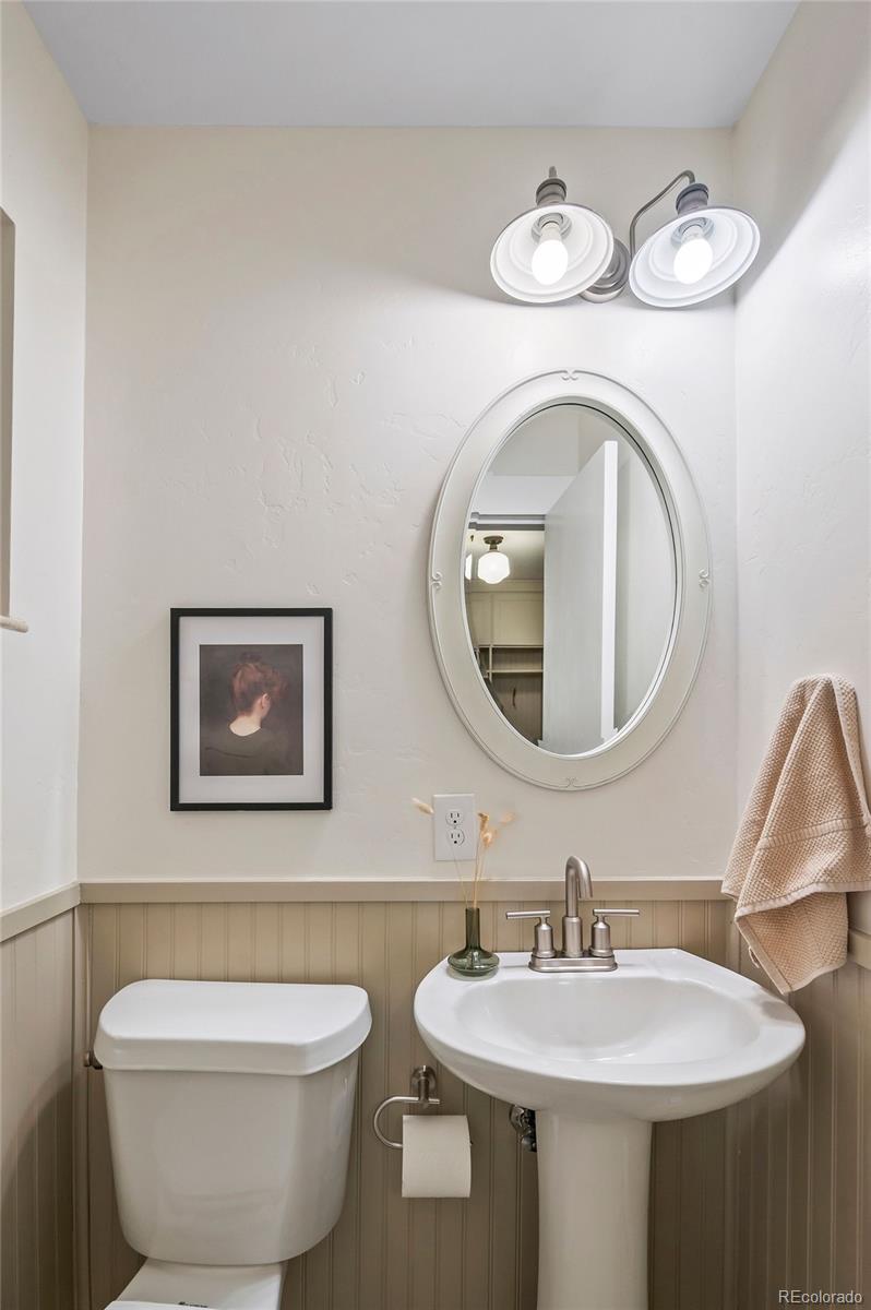 3090 S Franklin Street