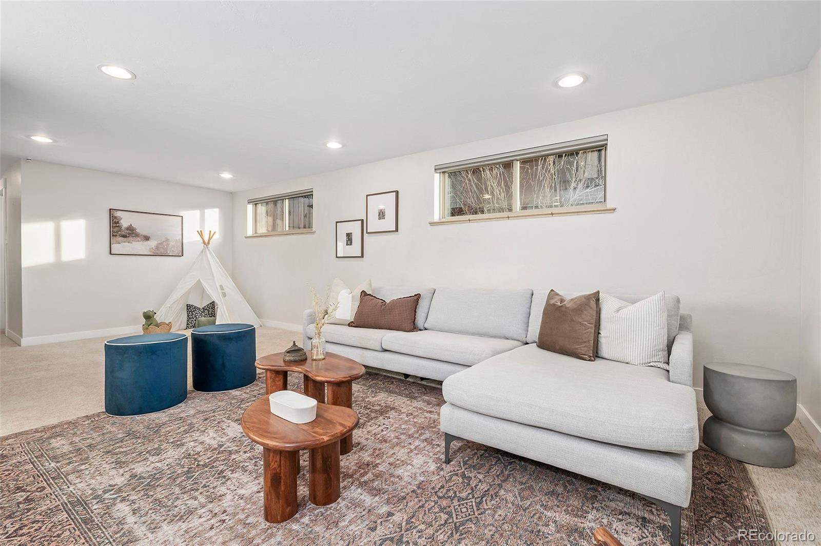 3090 S Franklin Street