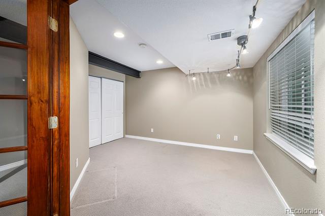 9835 Keenan Street
