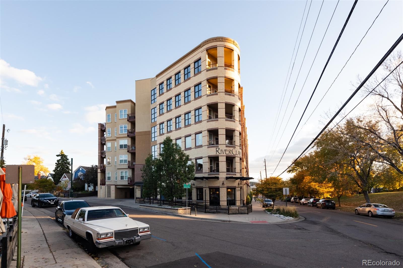 2240 N Clay Street Unit: 208