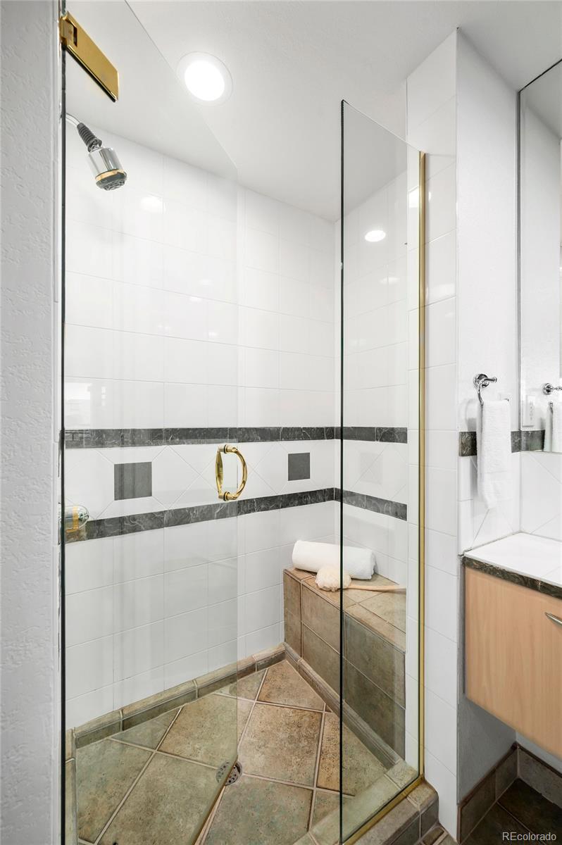 1499 Blake Street Unit: 9E