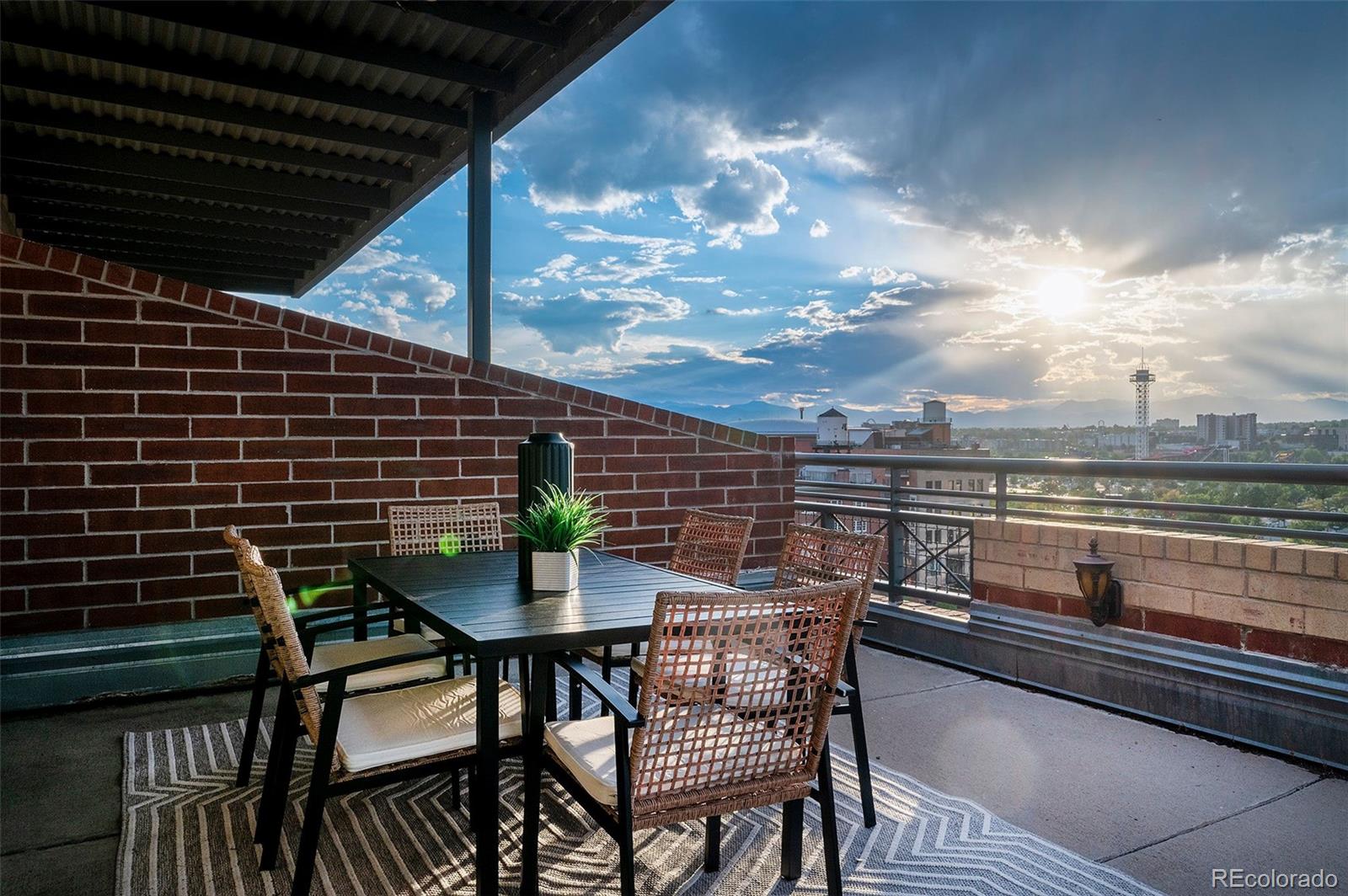 1499 Blake Street Unit: 9E