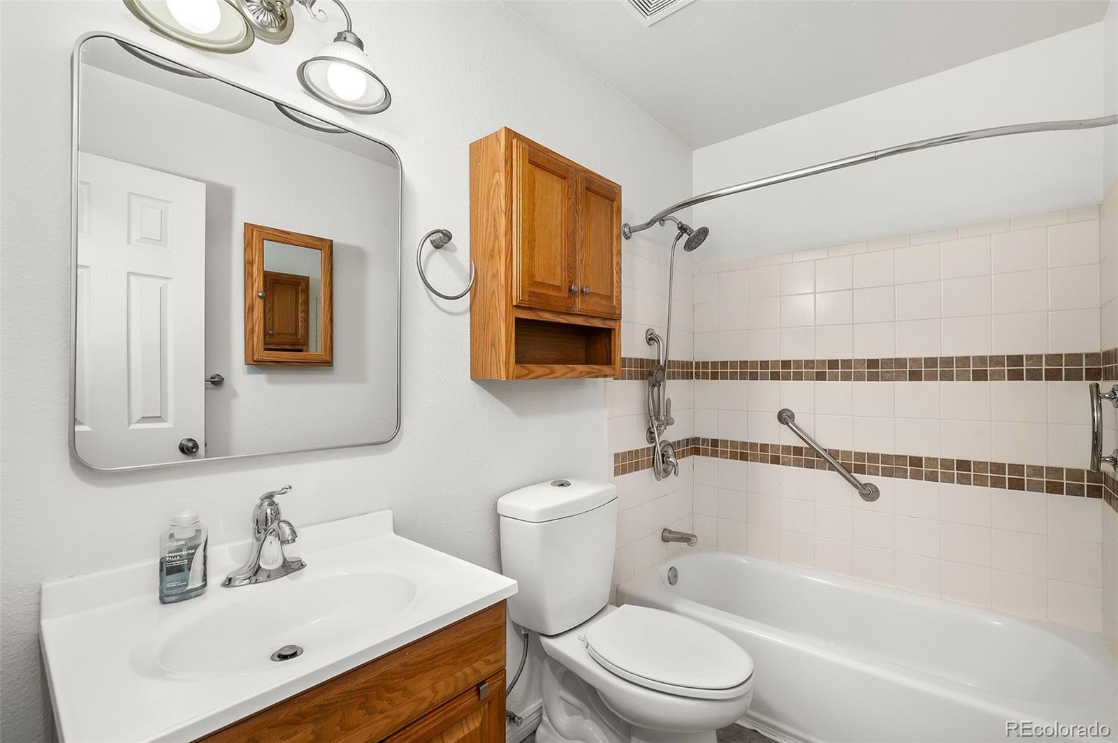 3225 S Garrison Street Unit: 45
