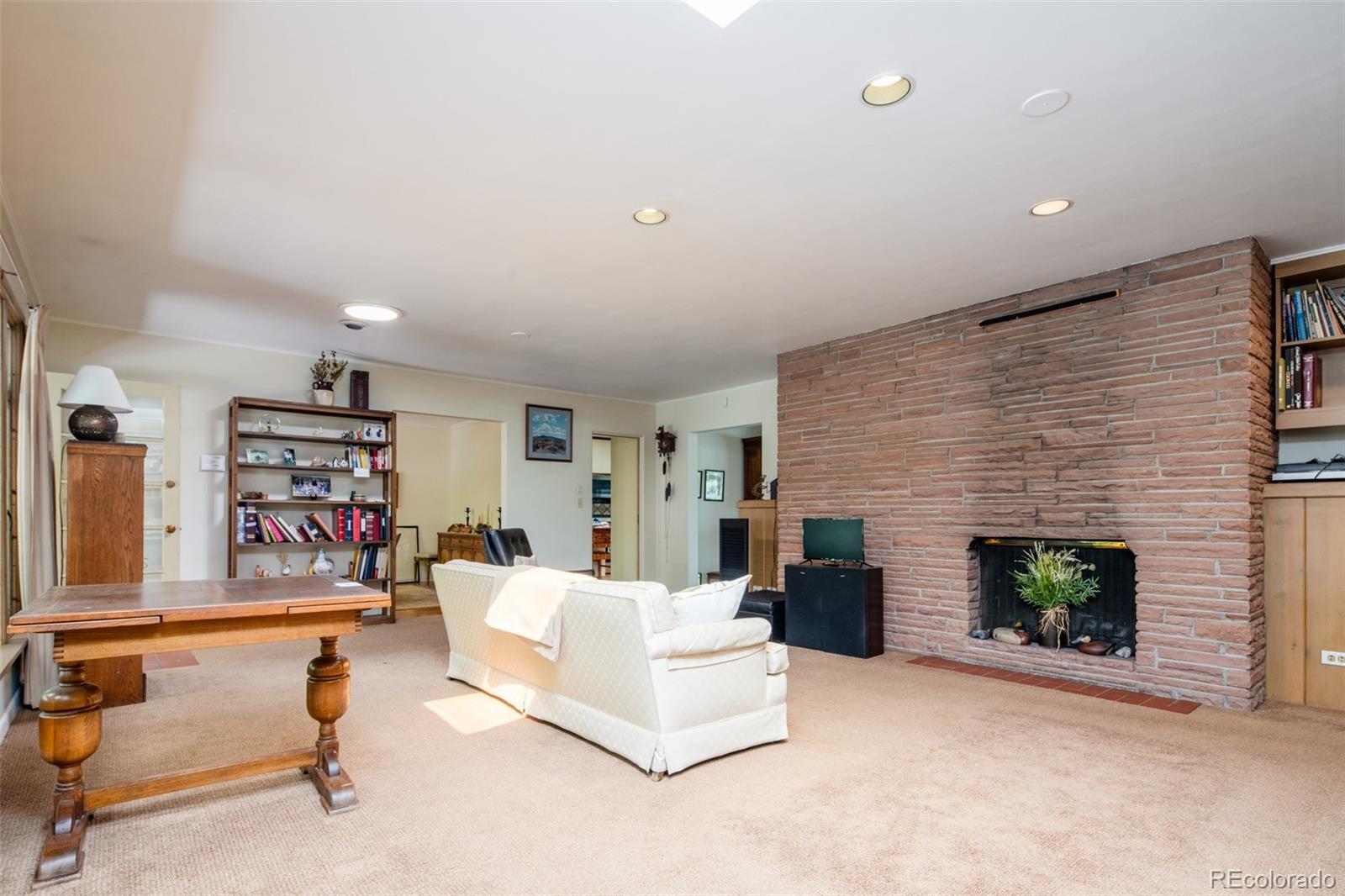 3330 Belcaro Drive